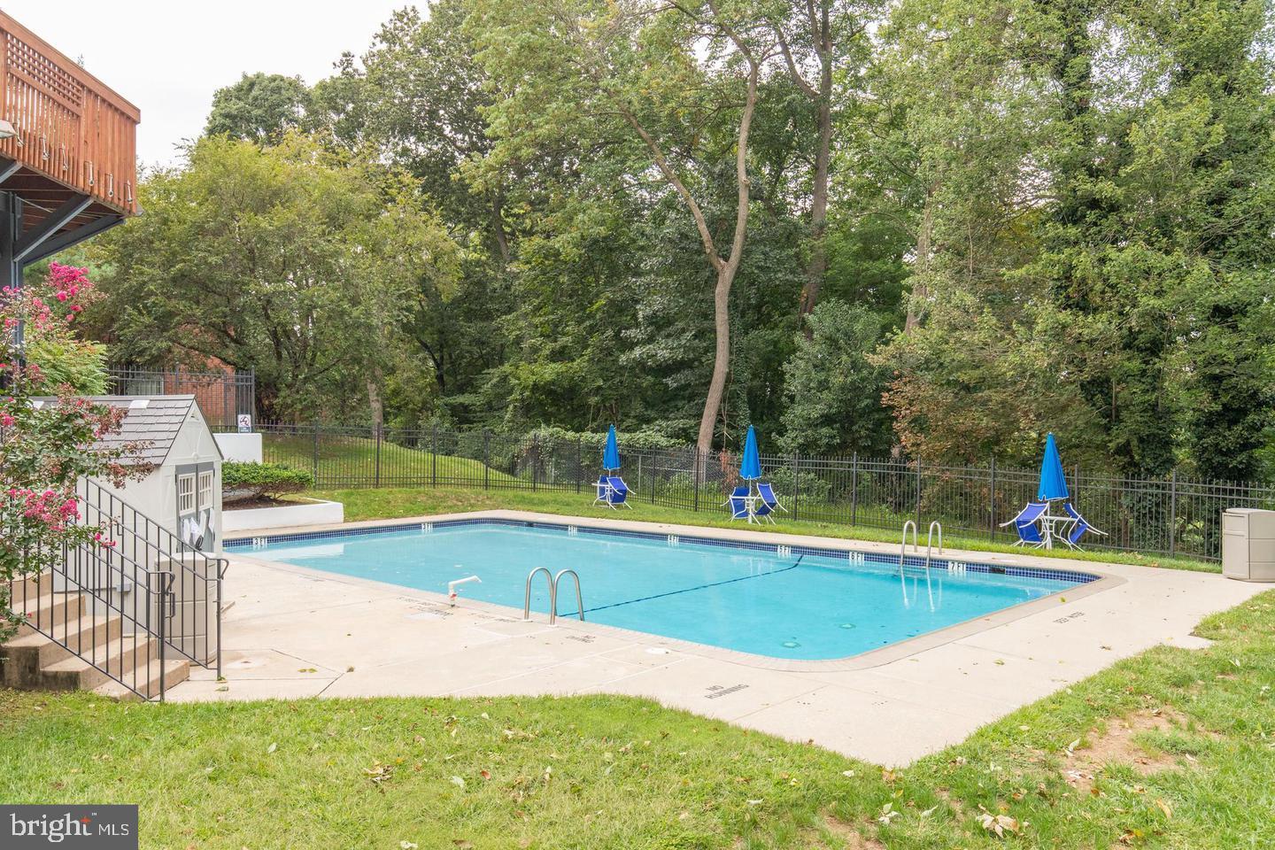 GYPSY LANE CONDOS - Residential