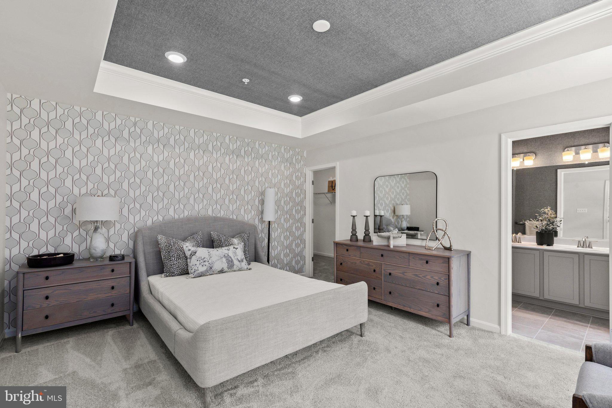 MONTGOMERY OAKS - Residential