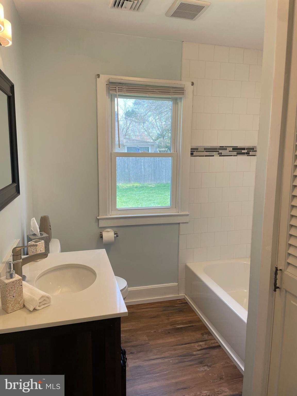 HAMBROOKS - Residential