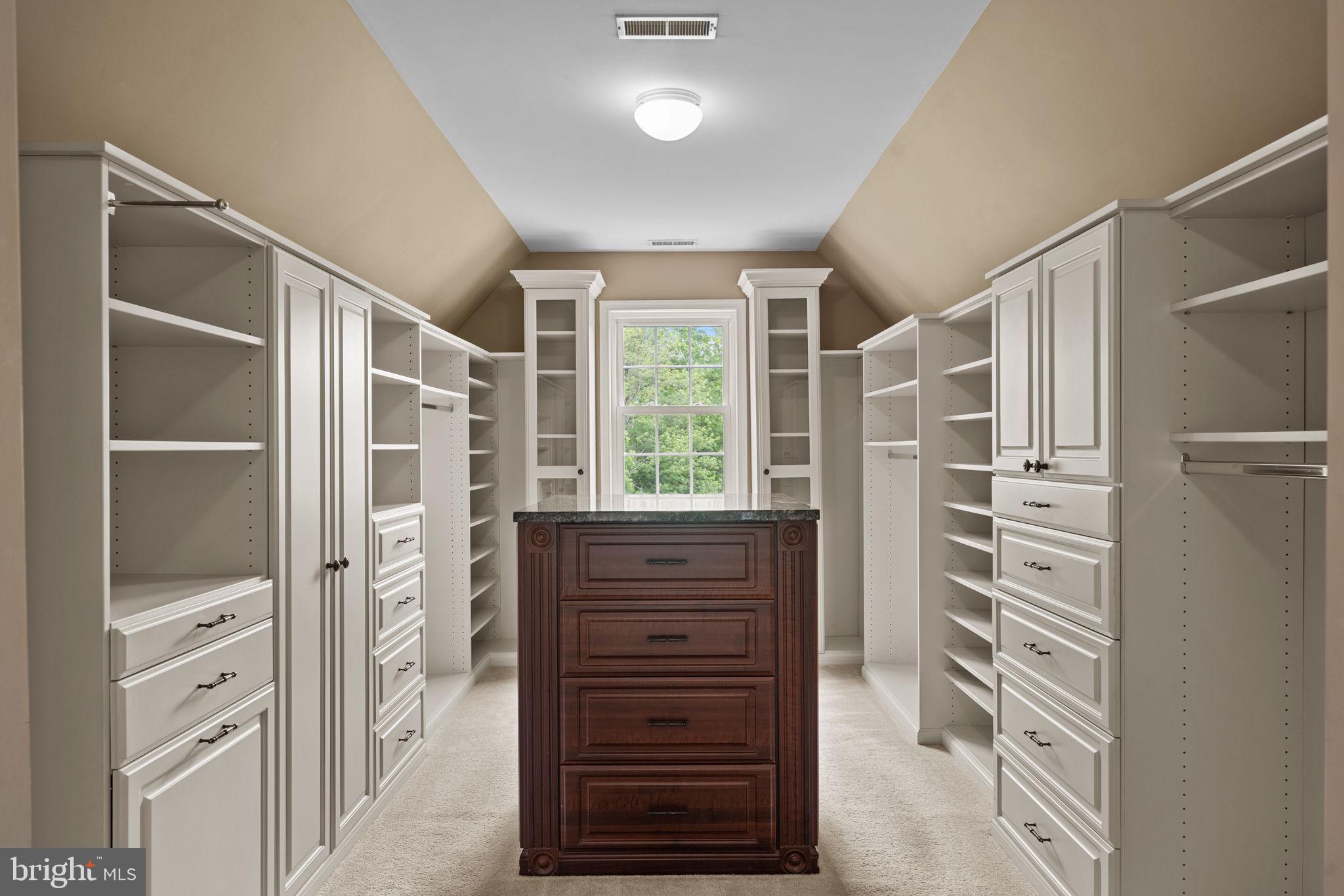 WILLISTOWN ACRES - Residential