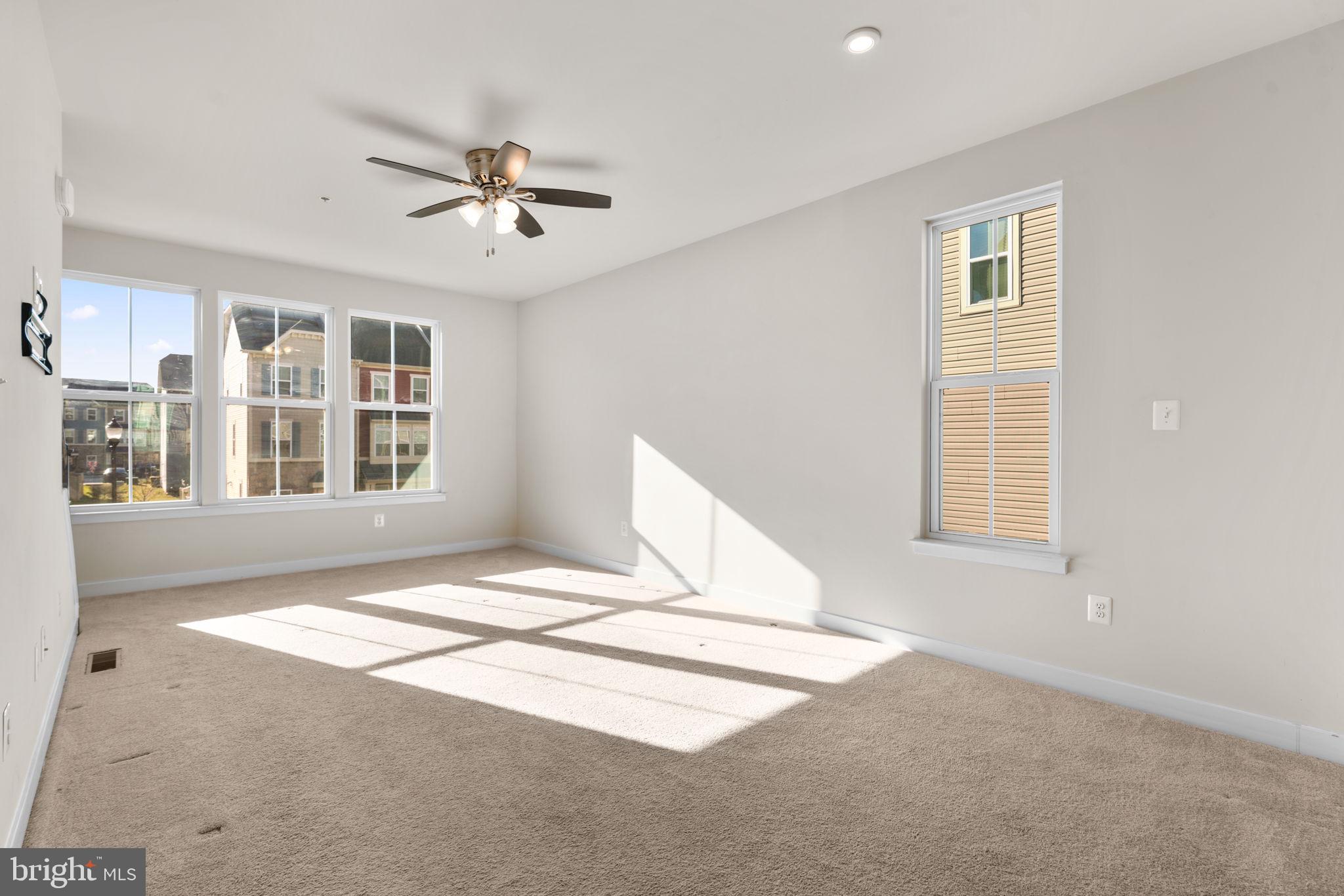 CREEKSIDE VILLAGE AT TANYARD SPRINGS - Residential