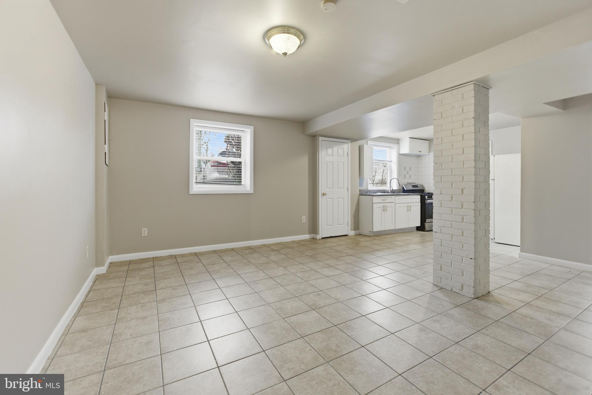 CORAL HILLS - Residential Lease