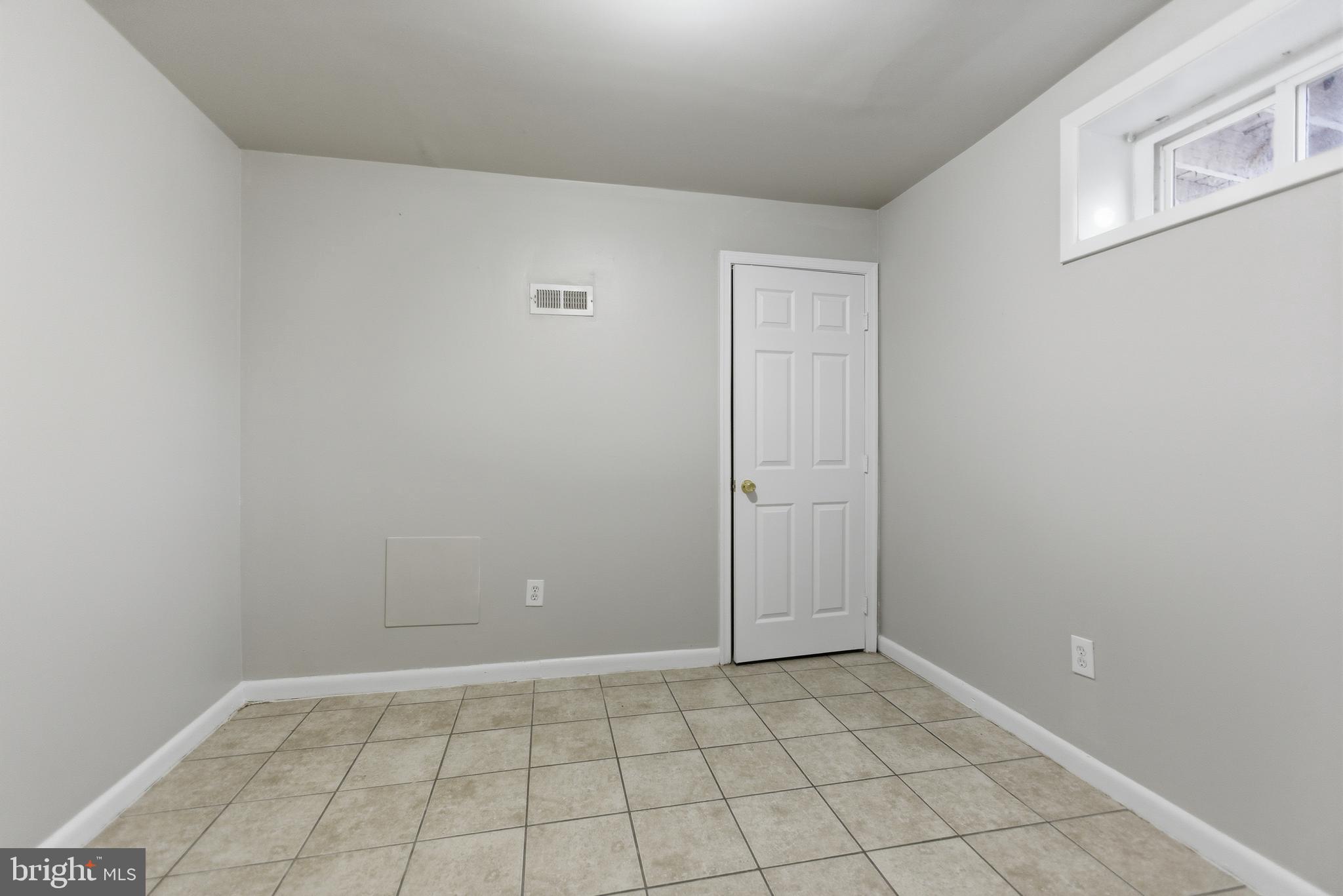 CORAL HILLS - Residential Lease