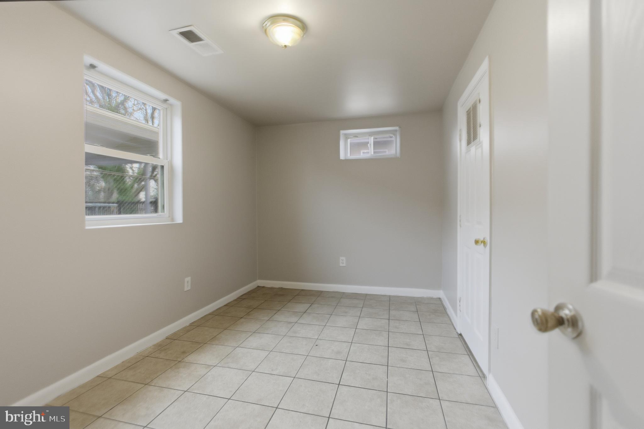 CORAL HILLS - Residential Lease