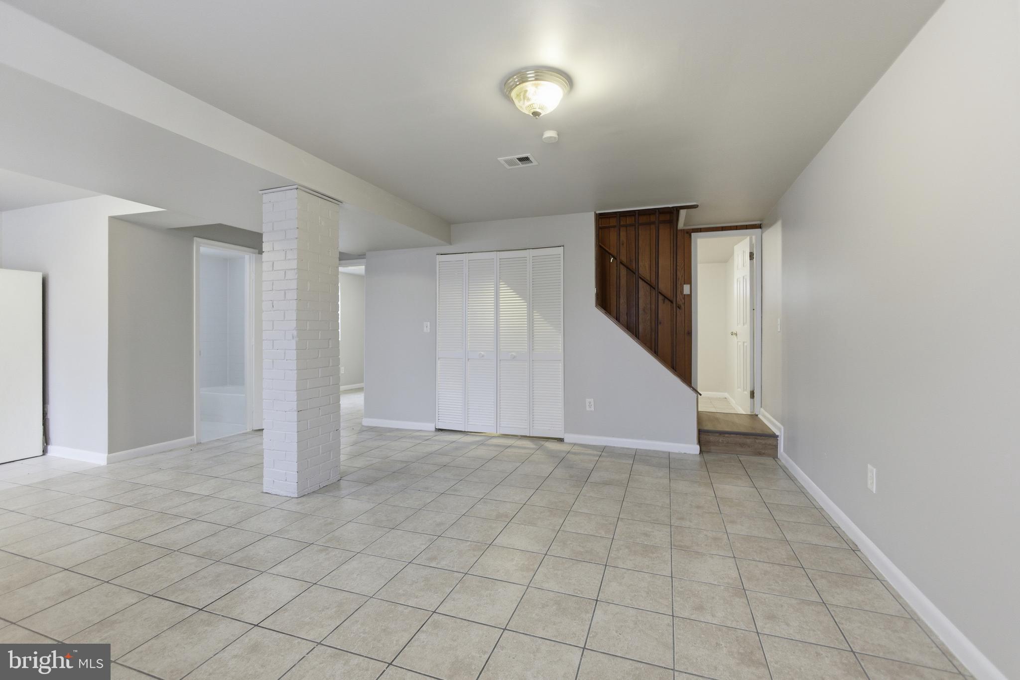 CORAL HILLS - Residential Lease