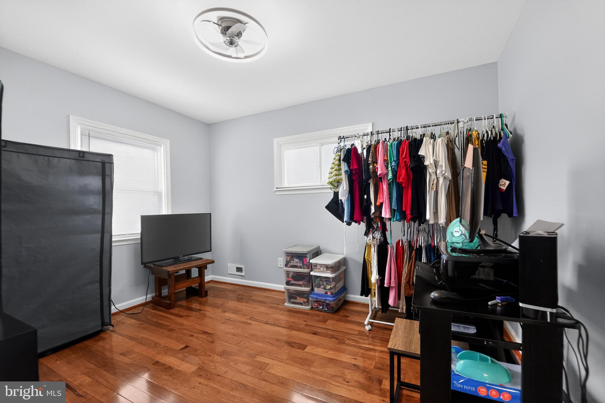 SUNRISE CEDARS - Residential