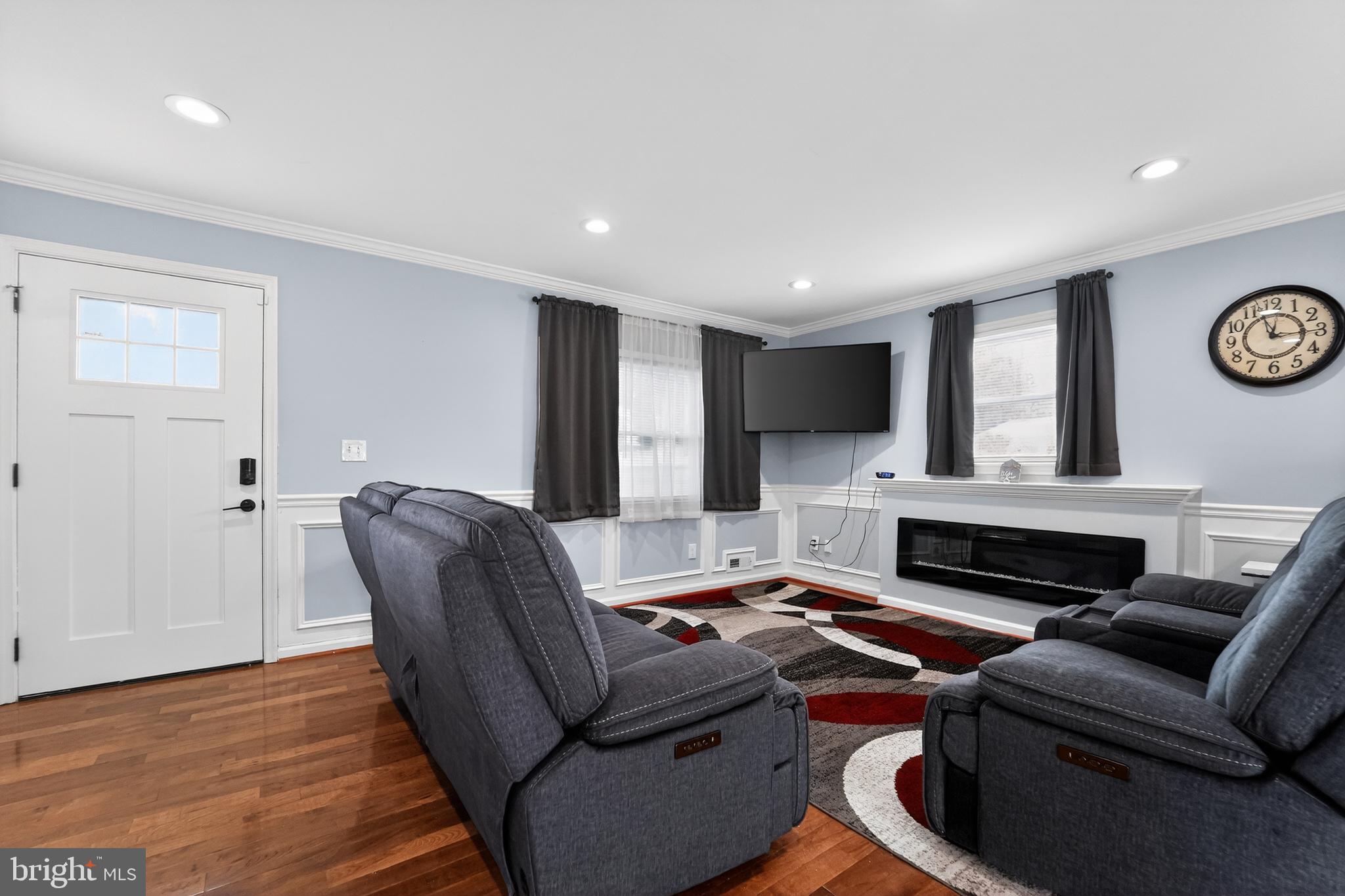 SUNRISE CEDARS - Residential