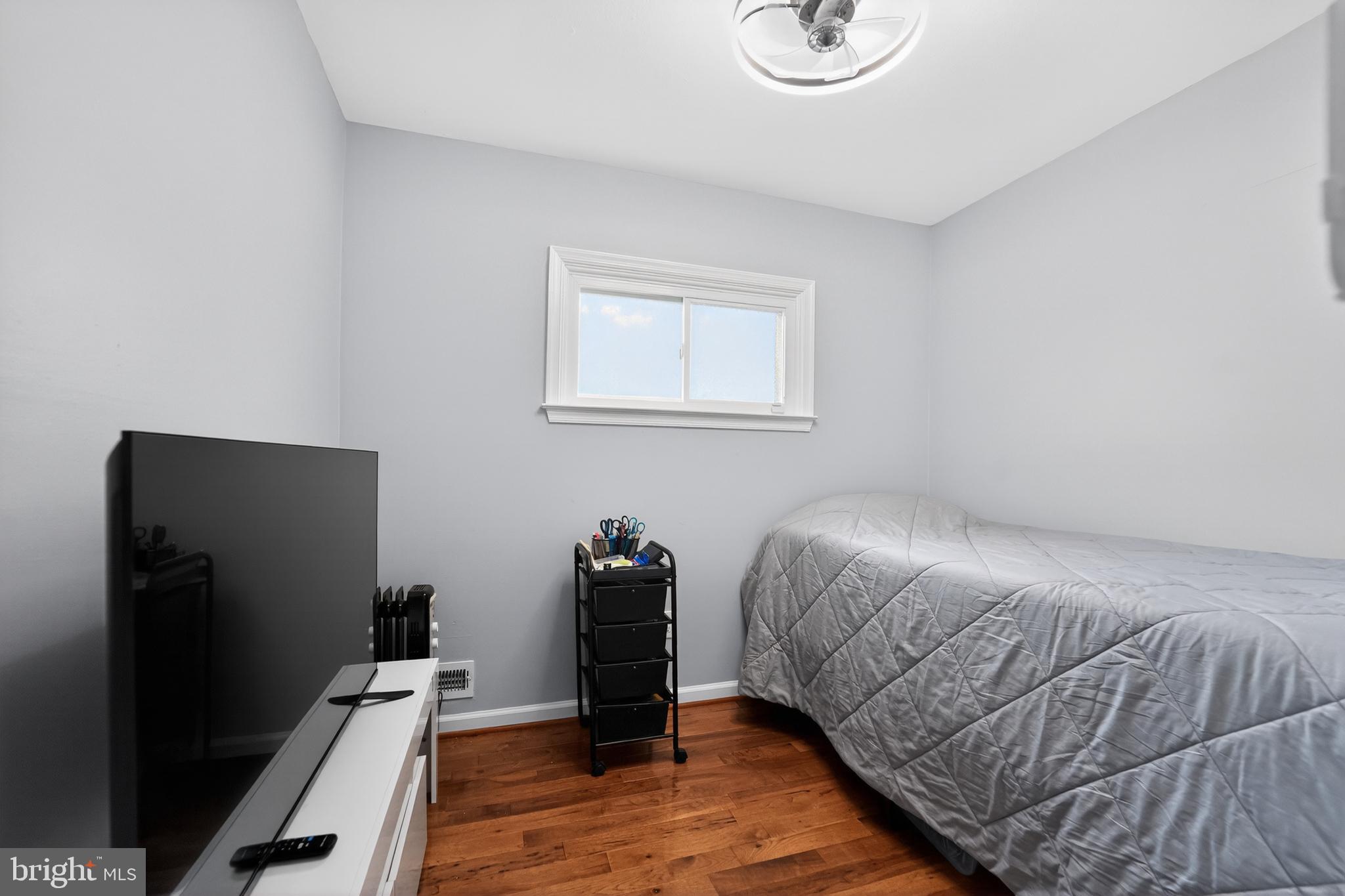 SUNRISE CEDARS - Residential