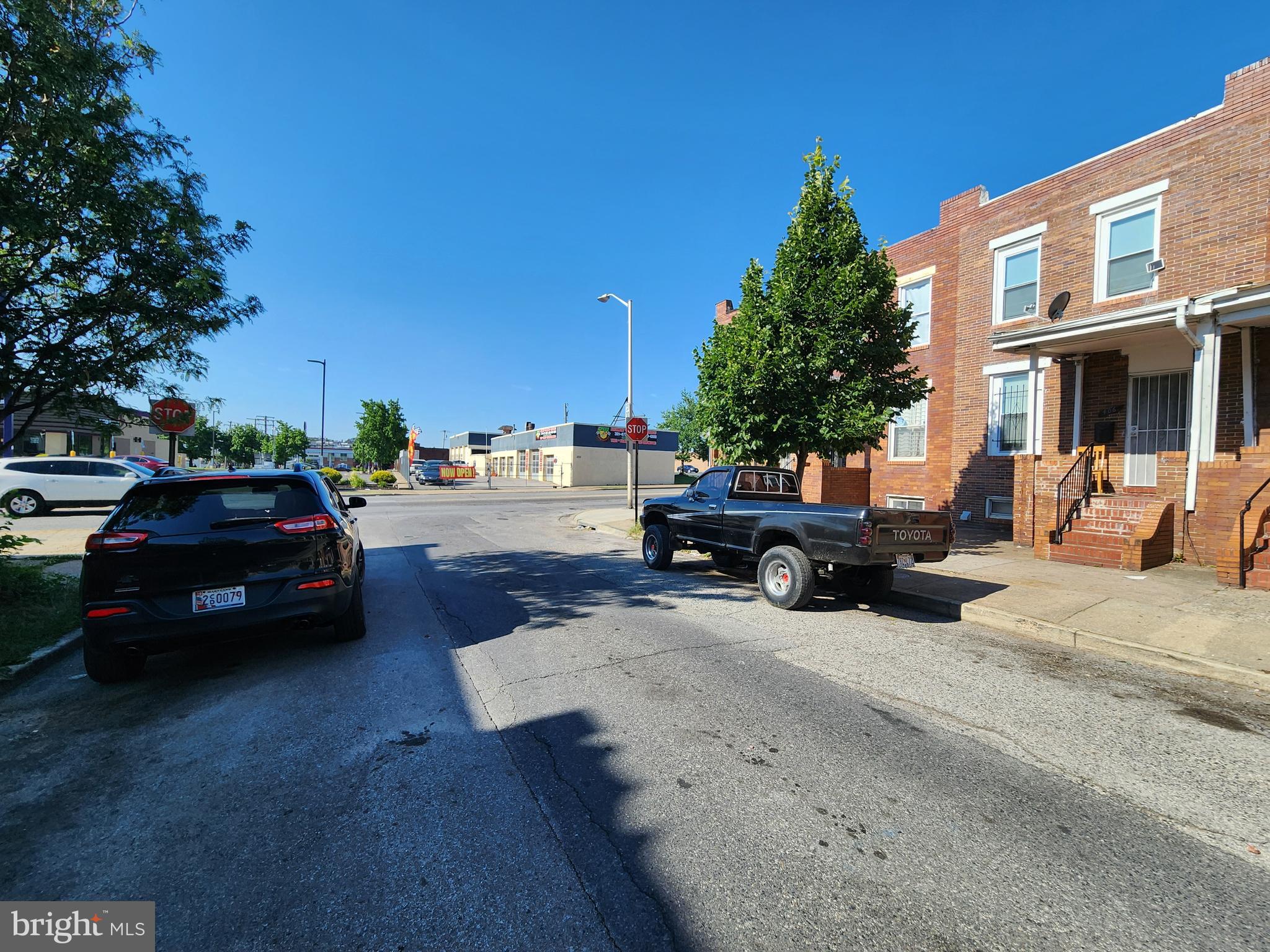 ELLWOOD PARK - Residential