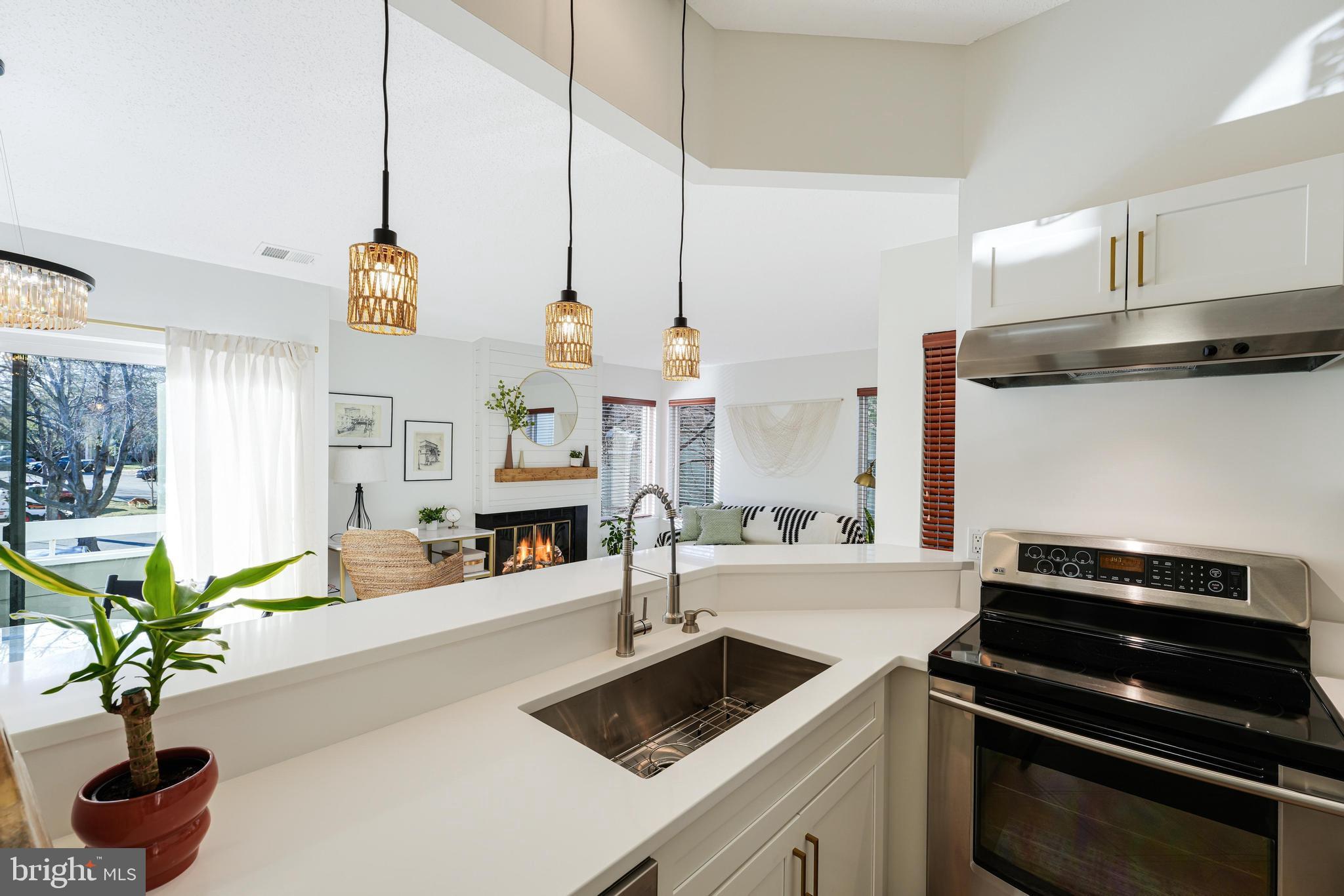 RESTON - Residential