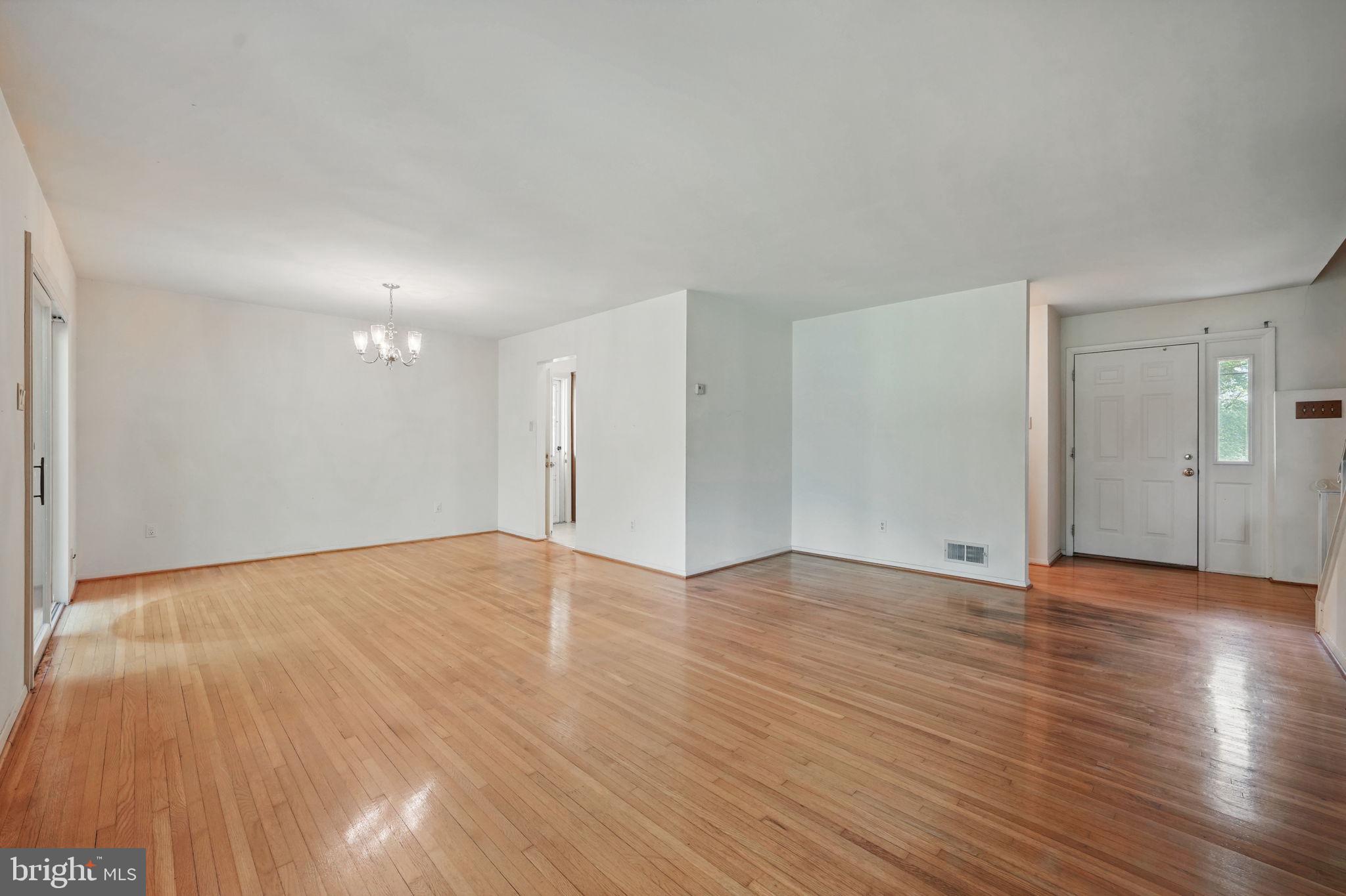SPRINGBROOK FOREST - Residential