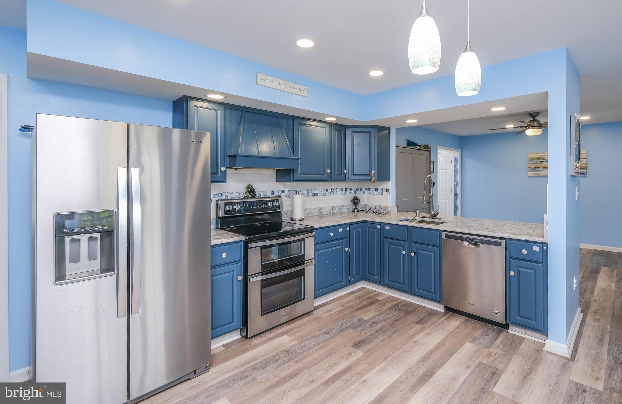 LAZY RIVER ESTATES - Residential