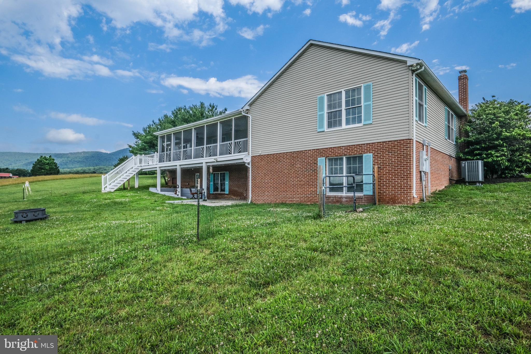 LAZY RIVER ESTATES - Residential