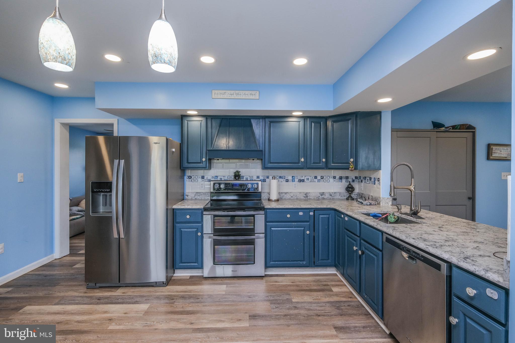 LAZY RIVER ESTATES - Residential