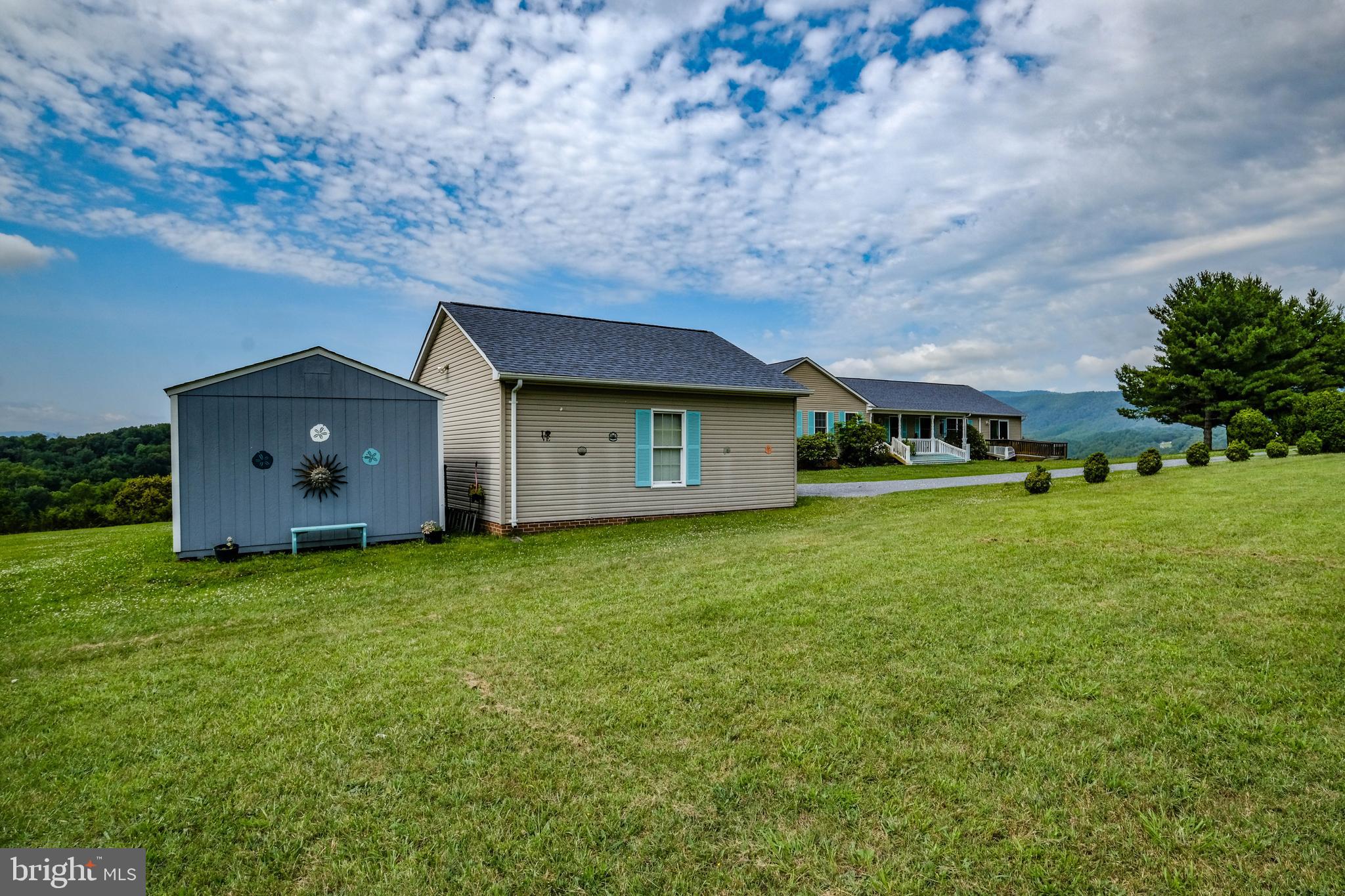 LAZY RIVER ESTATES - Residential