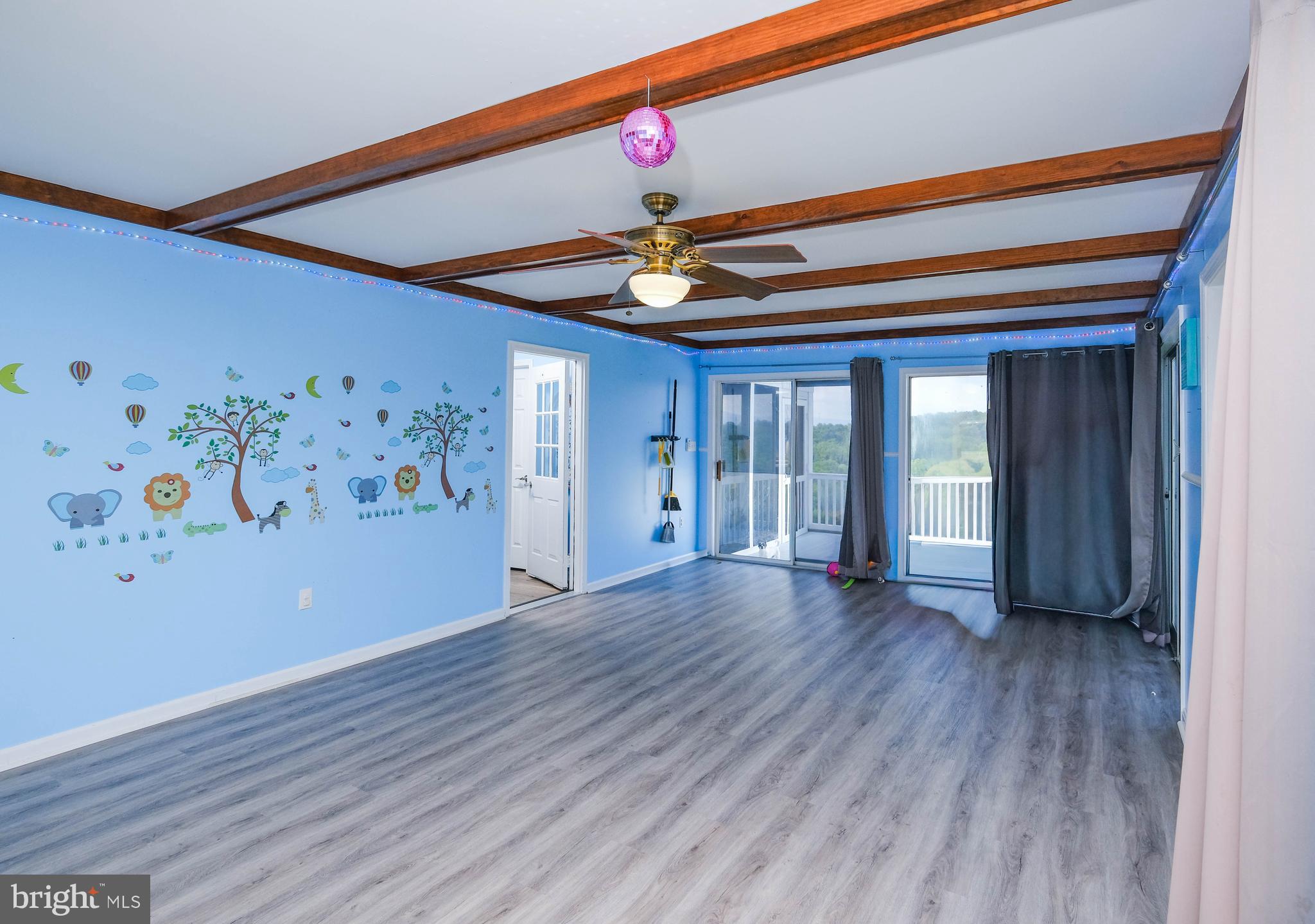 LAZY RIVER ESTATES - Residential