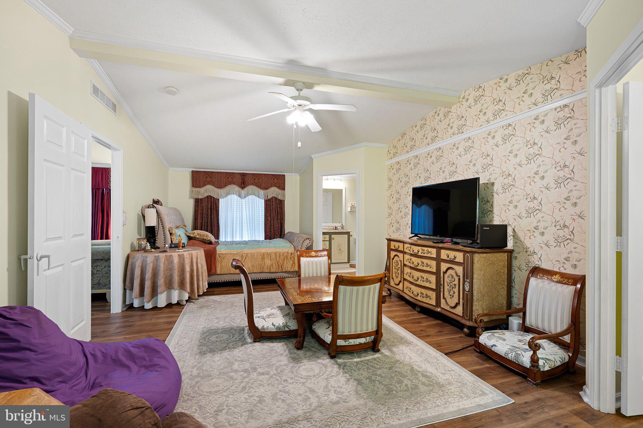 WYNN WOOD - Residential