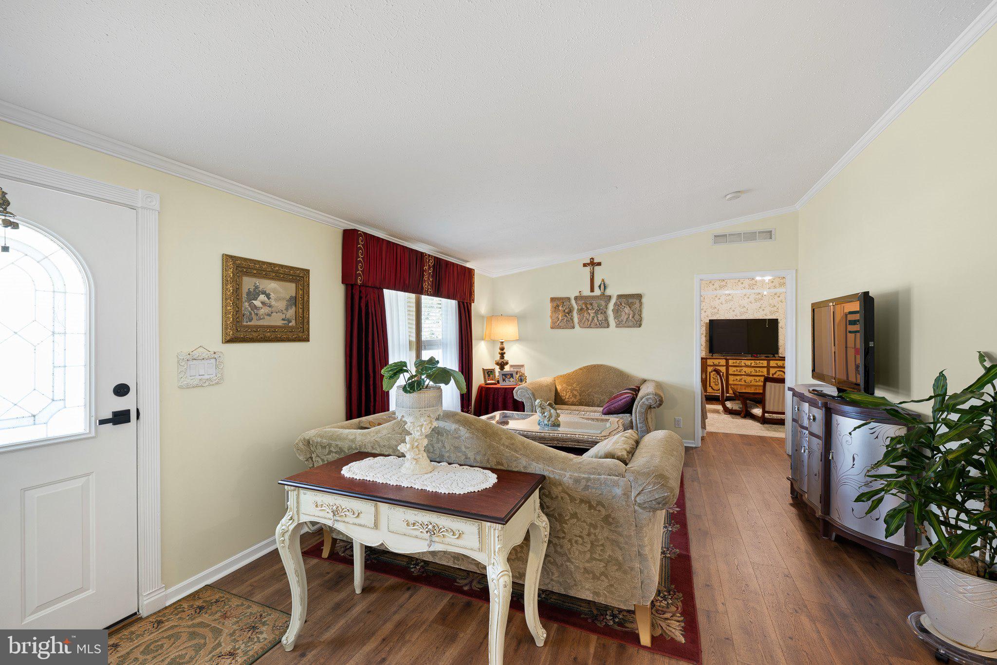 WYNN WOOD - Residential
