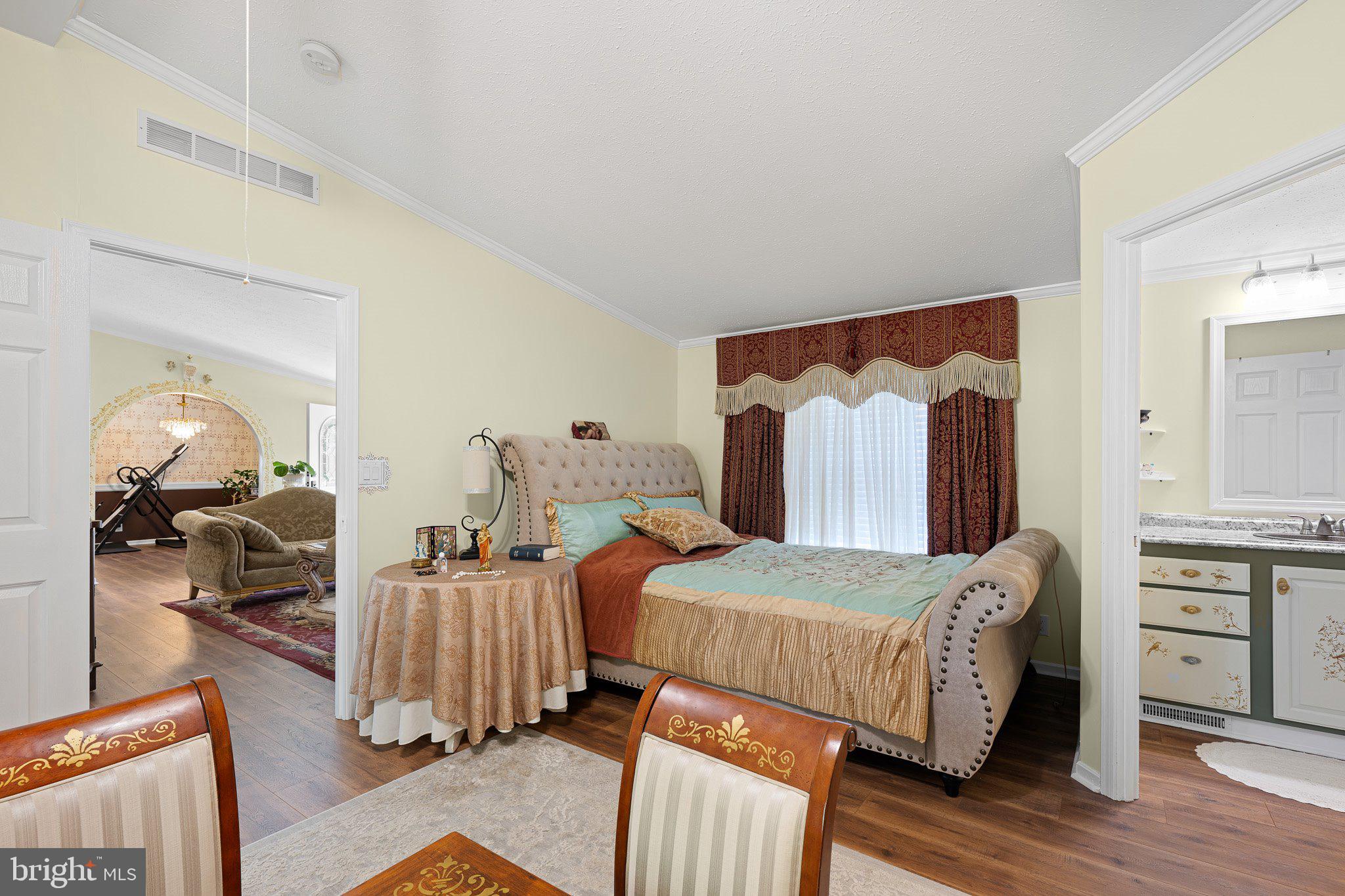 WYNN WOOD - Residential