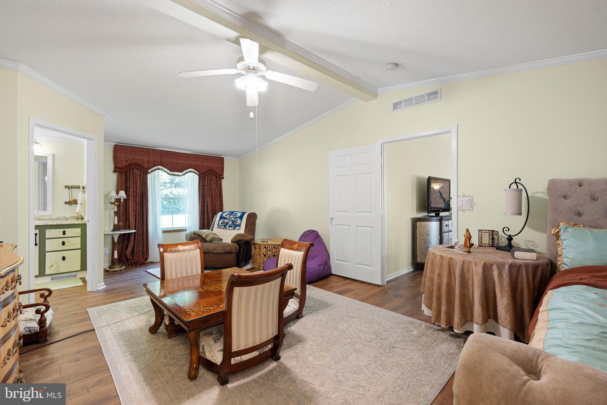 WYNN WOOD - Residential