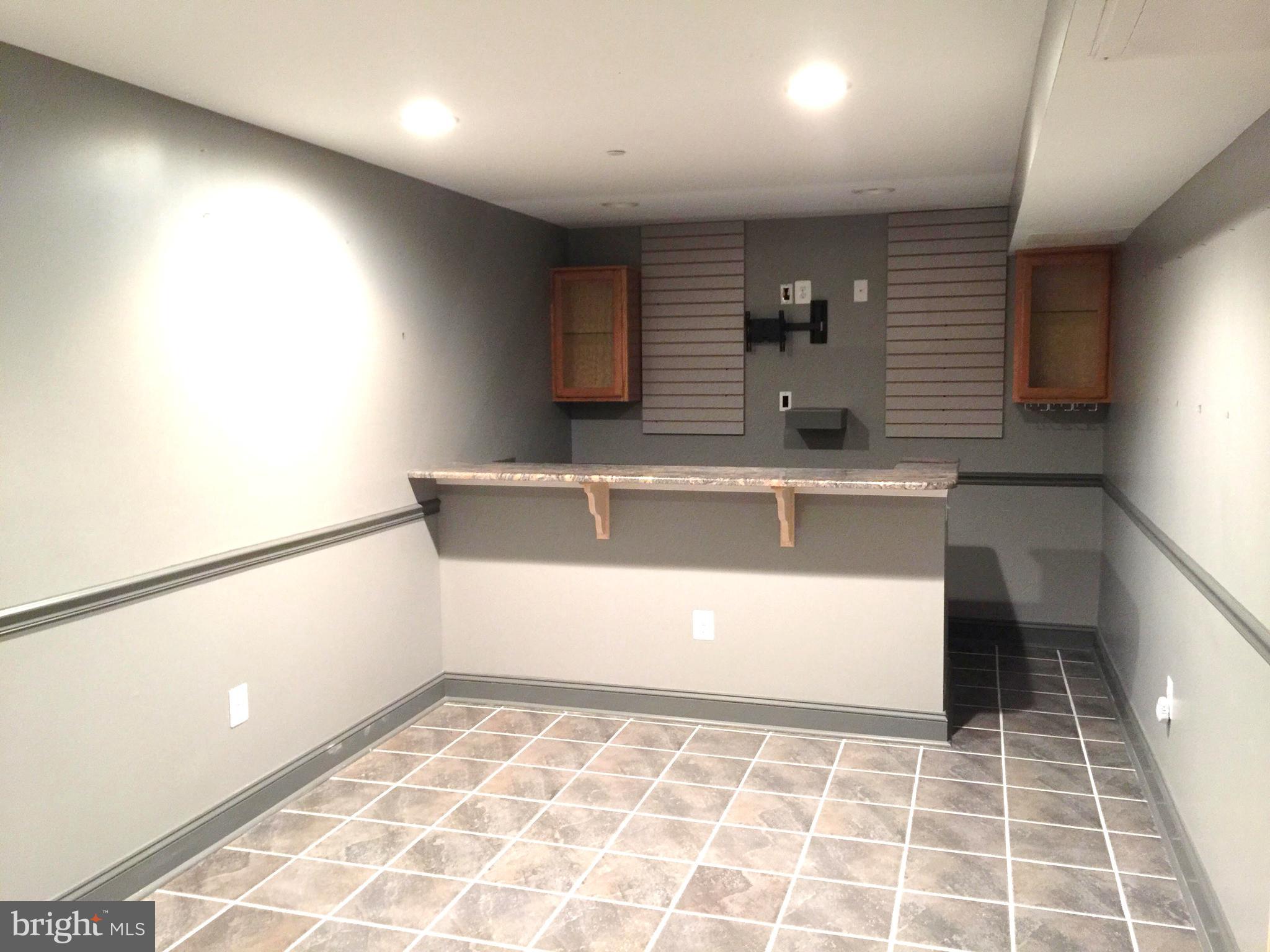 HUNTERS MILL - Residential Lease