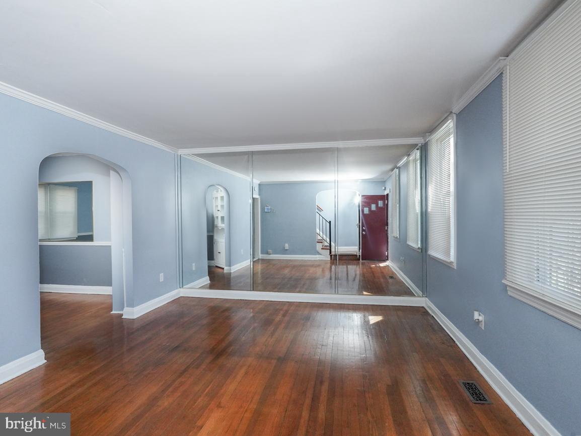 ARLINGTON - Residential