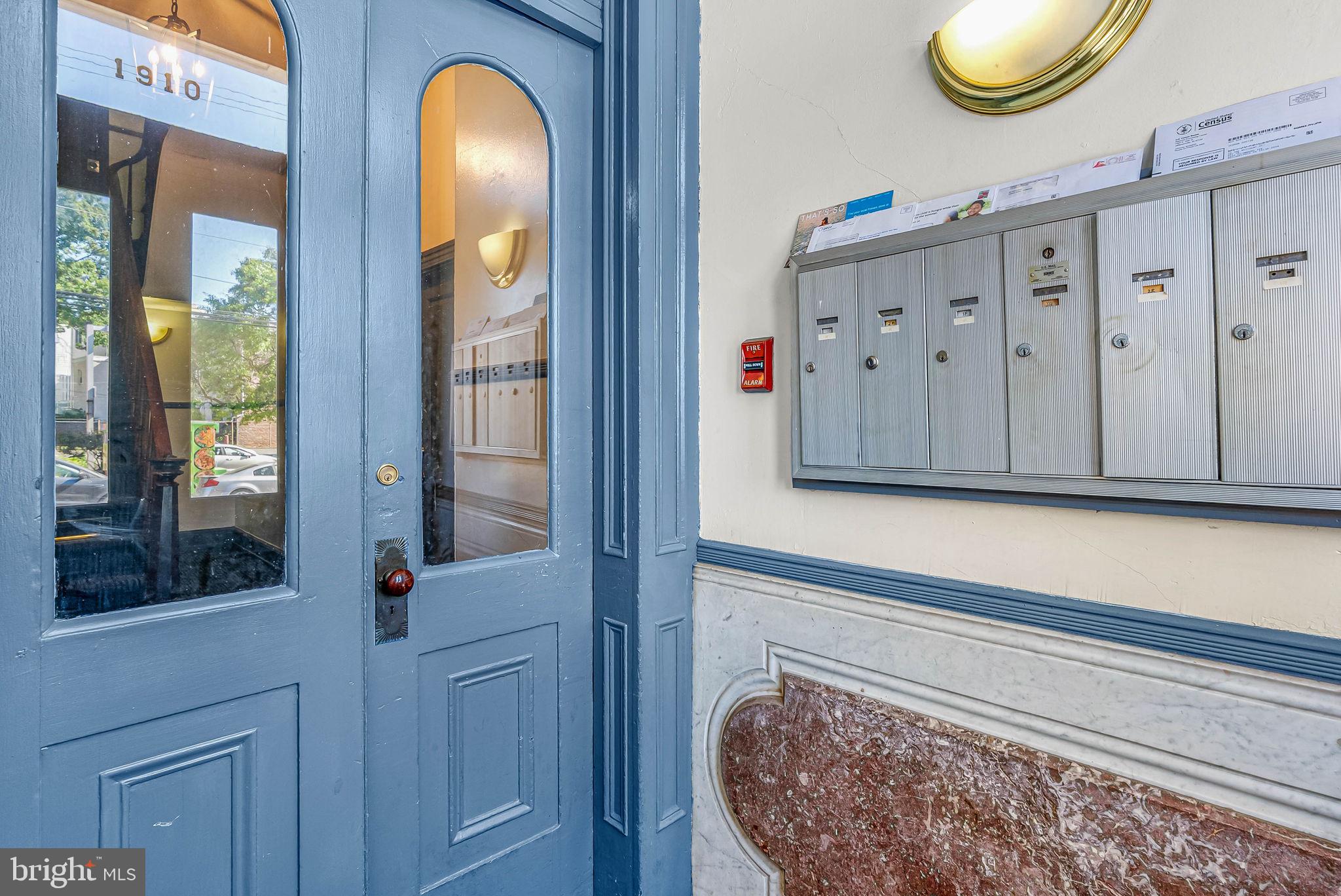 FAIRMOUNT - Residential