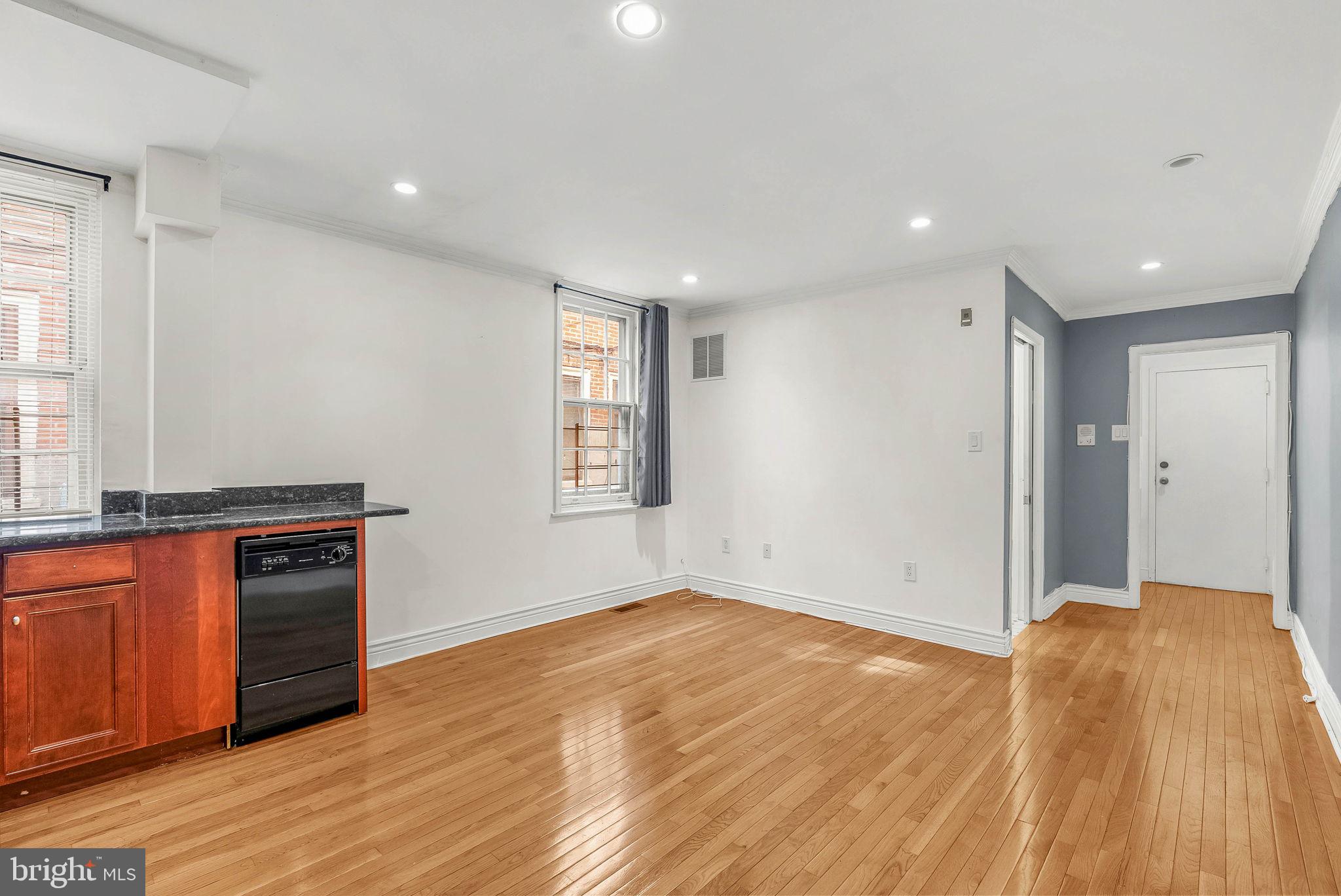 FAIRMOUNT - Residential