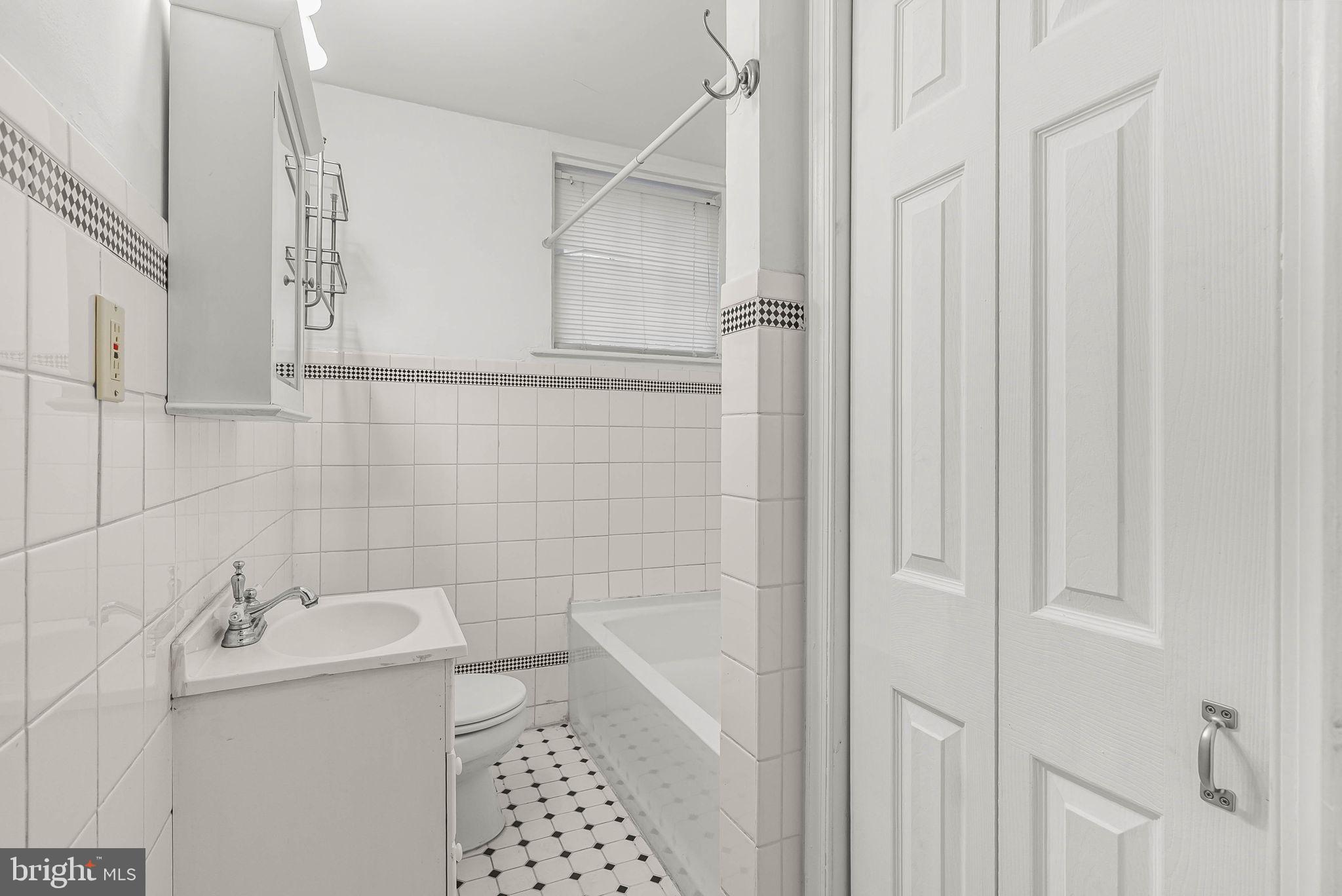 FAIRMOUNT - Residential