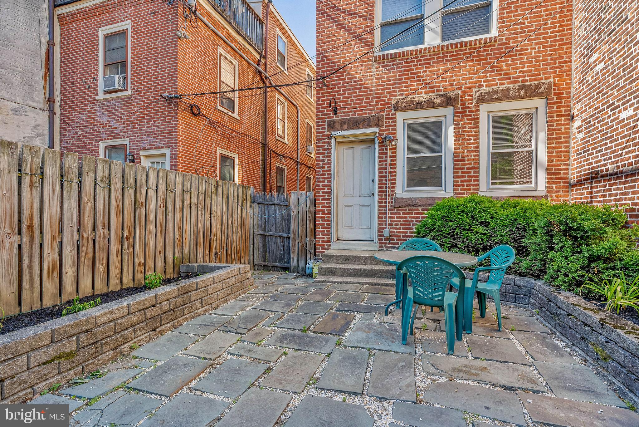 FAIRMOUNT - Residential