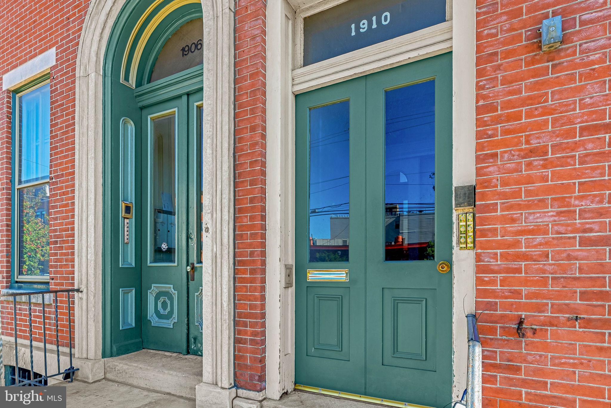 FAIRMOUNT - Residential