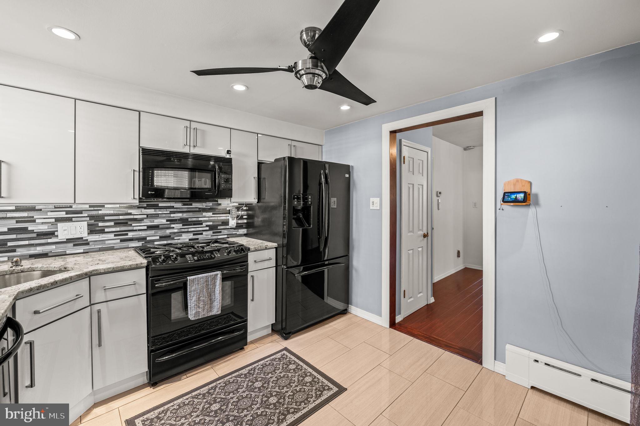 BRIDESBURG - Residential