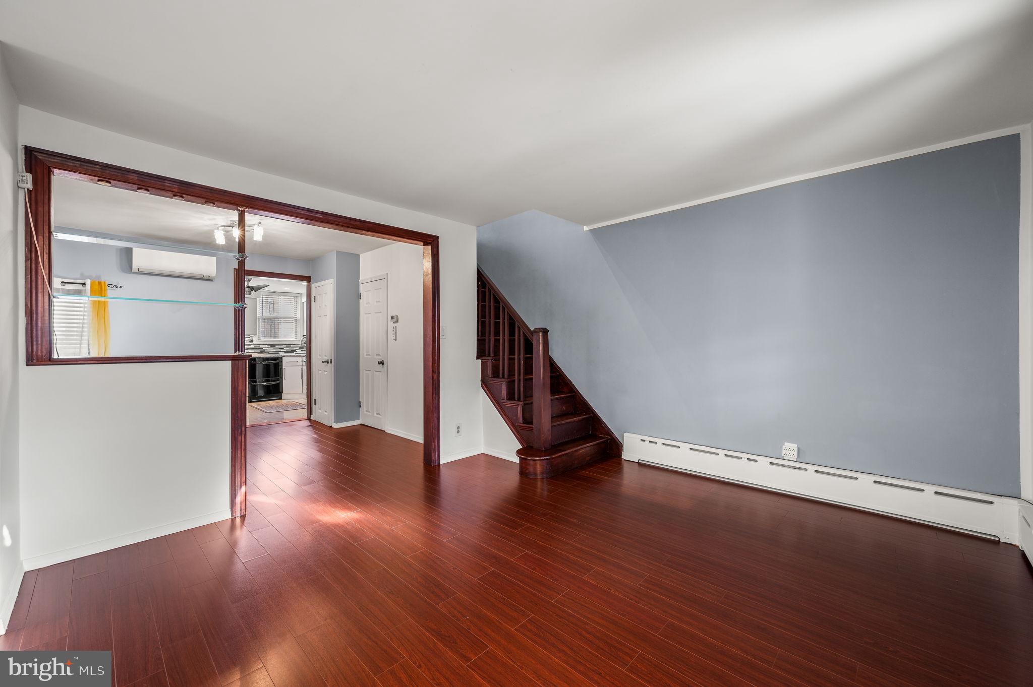 BRIDESBURG - Residential