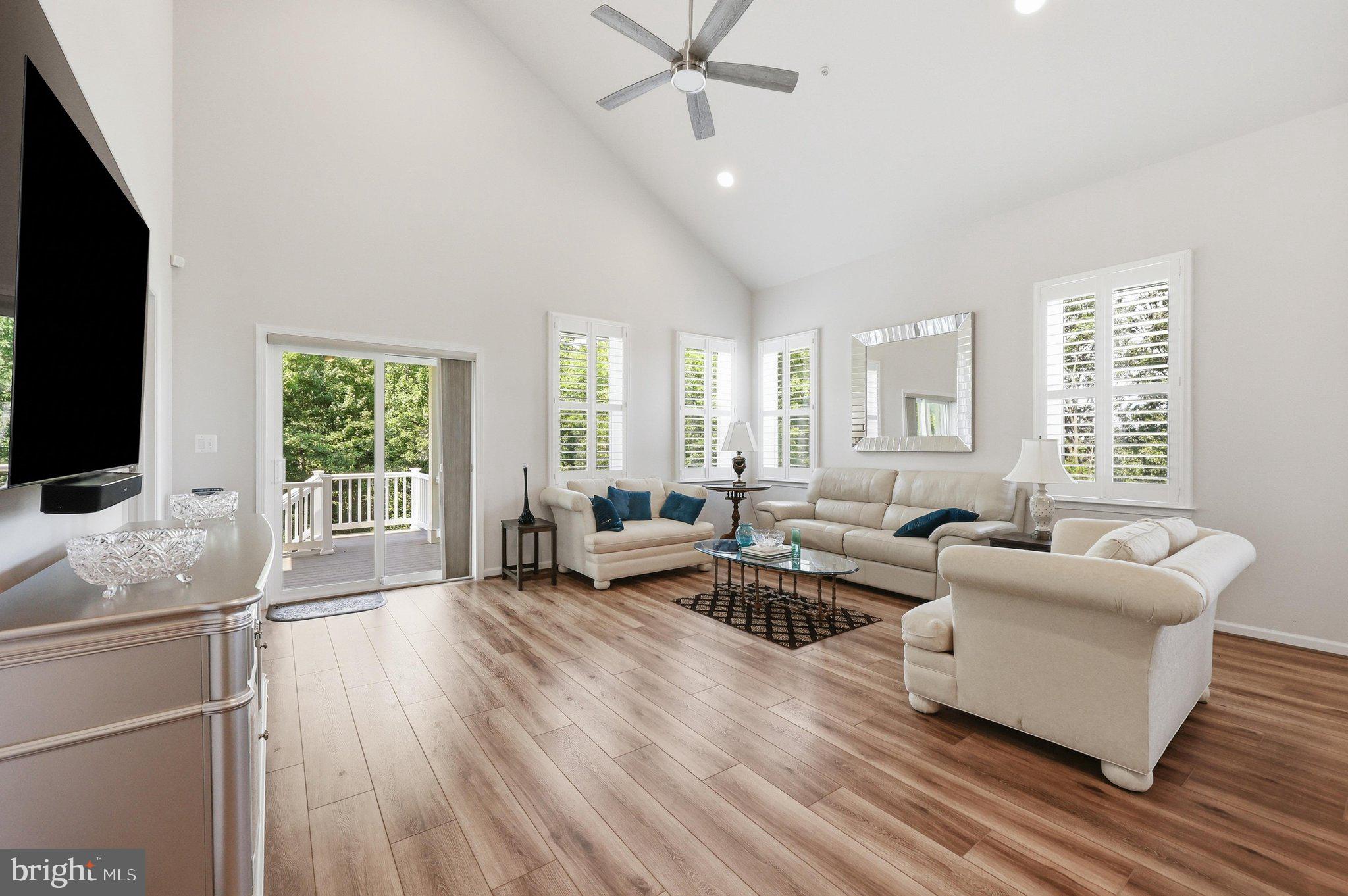 RIDGEVIEW - Residential