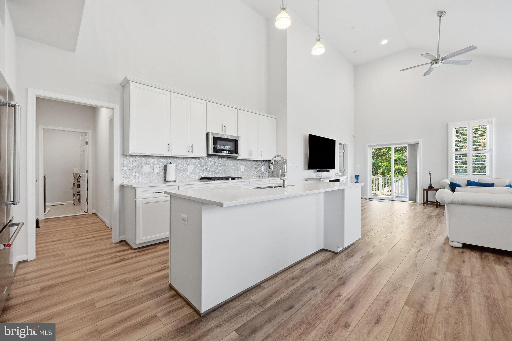 RIDGEVIEW - Residential