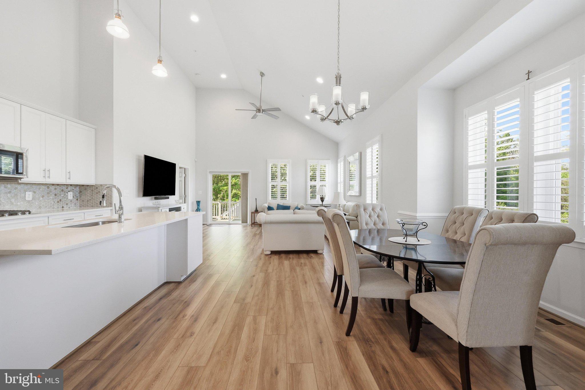 RIDGEVIEW - Residential