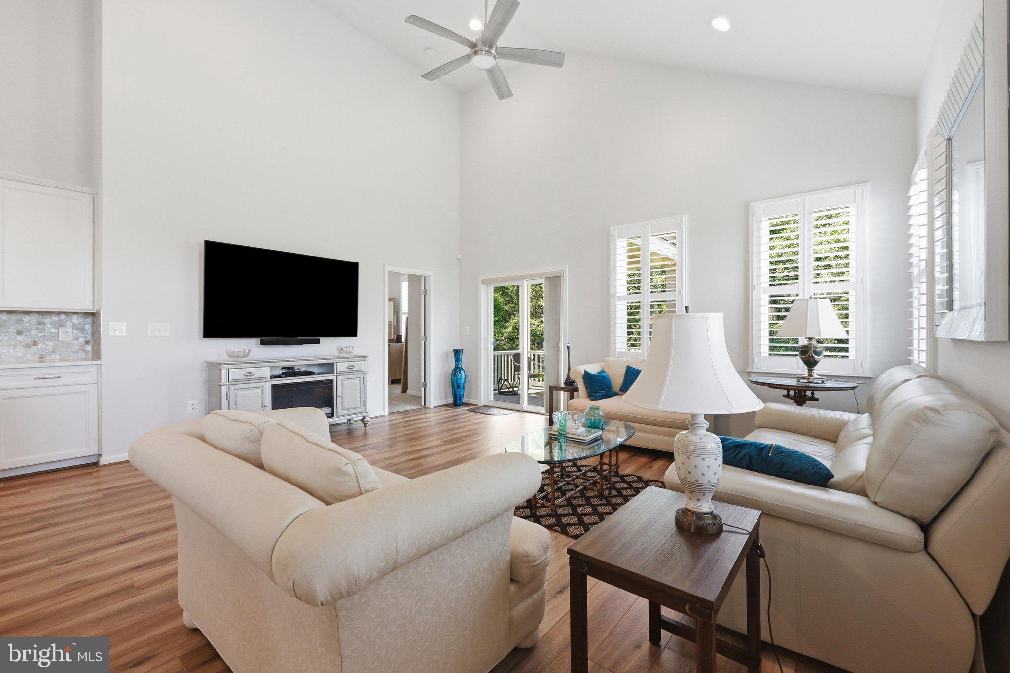 RIDGEVIEW - Residential