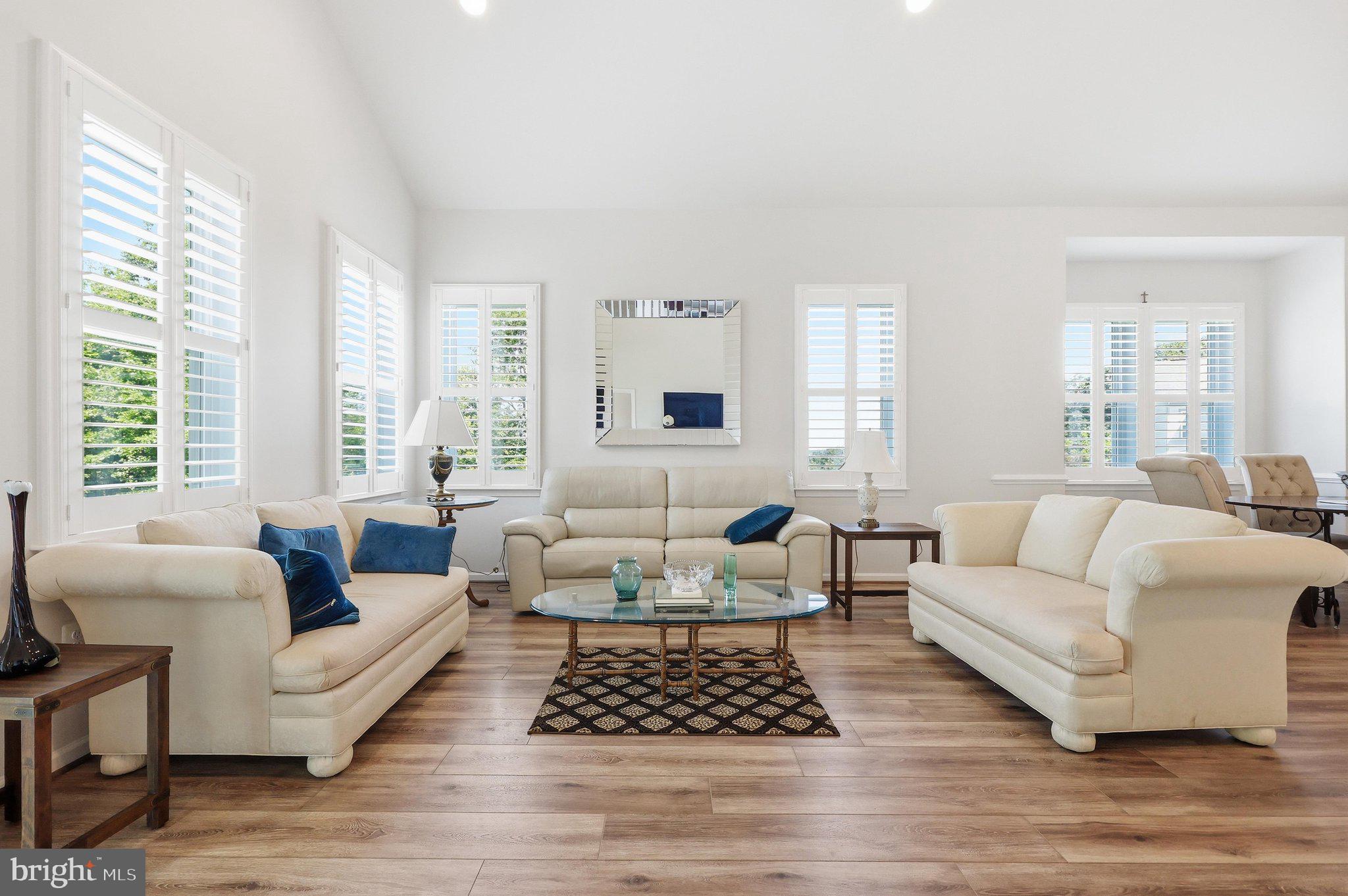 RIDGEVIEW - Residential