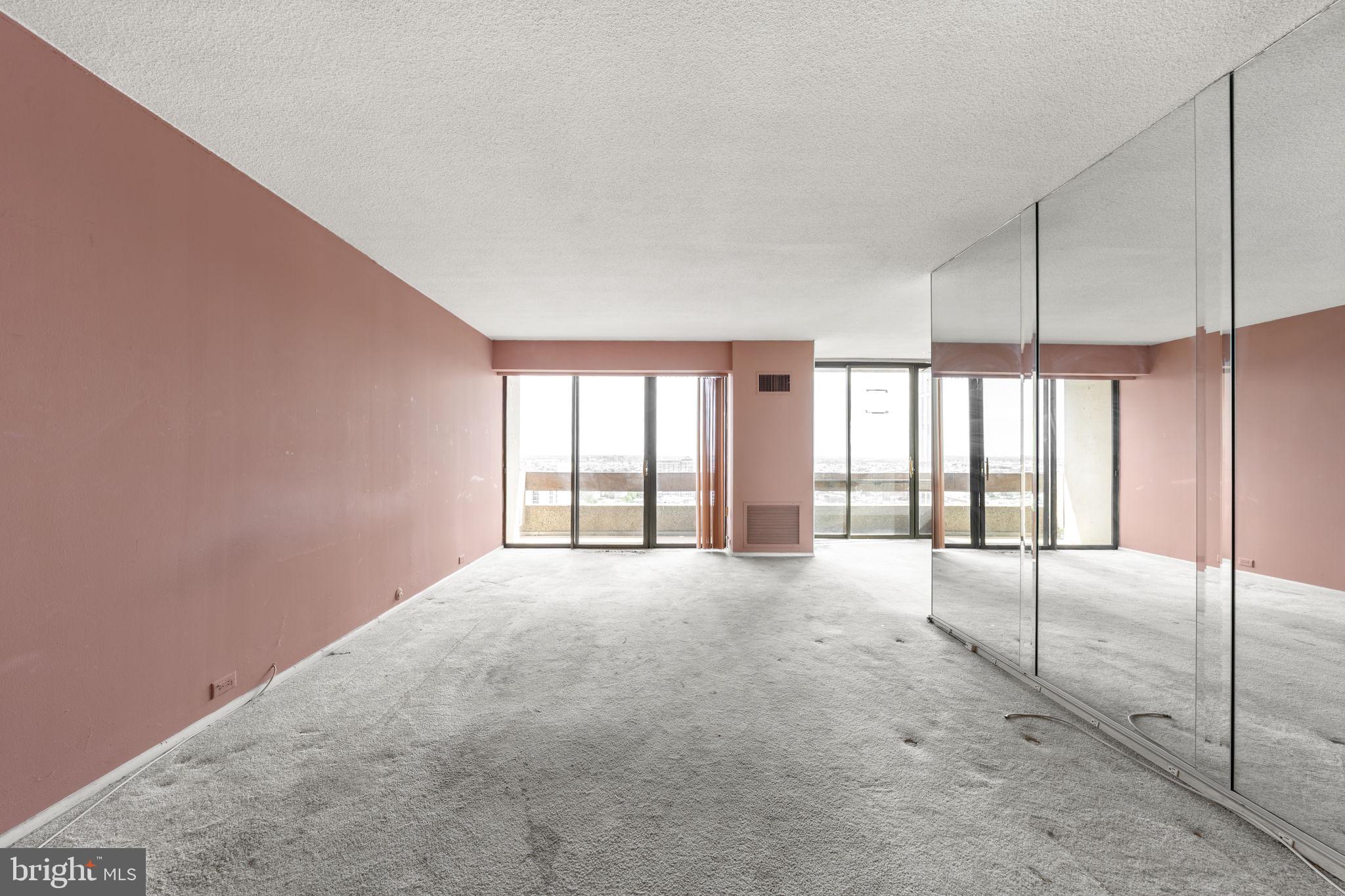 WASHINGTON SQ WEST - Residential
