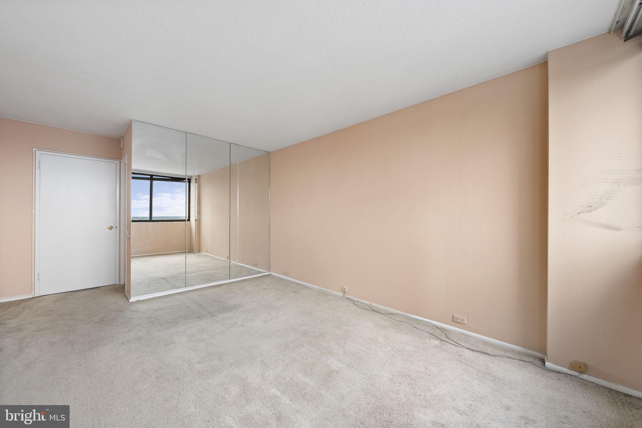 WASHINGTON SQ WEST - Residential