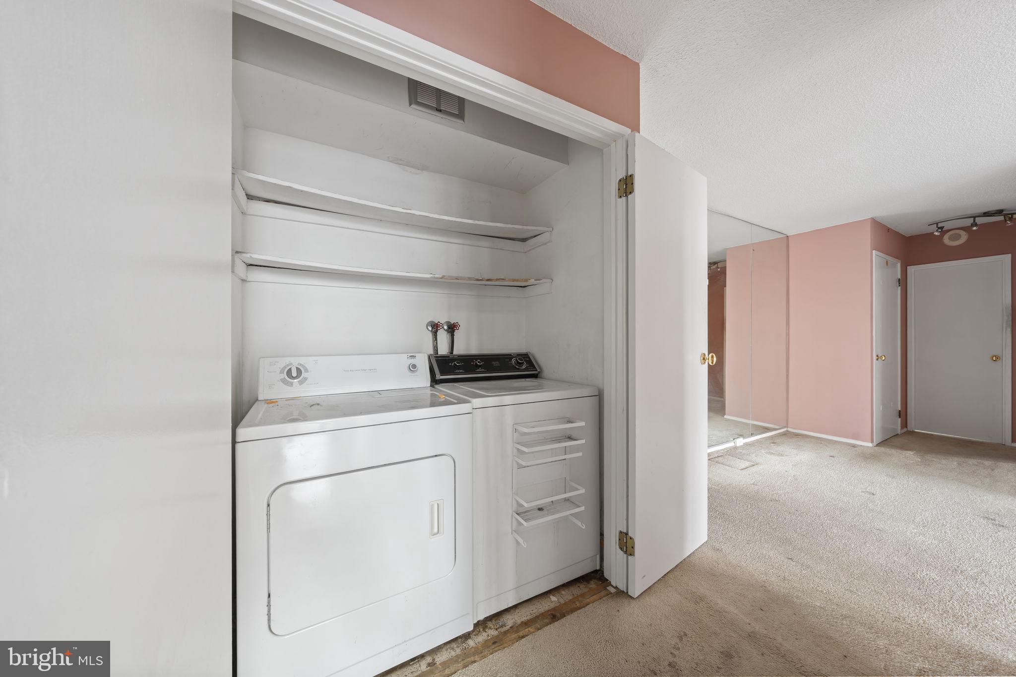 WASHINGTON SQ WEST - Residential