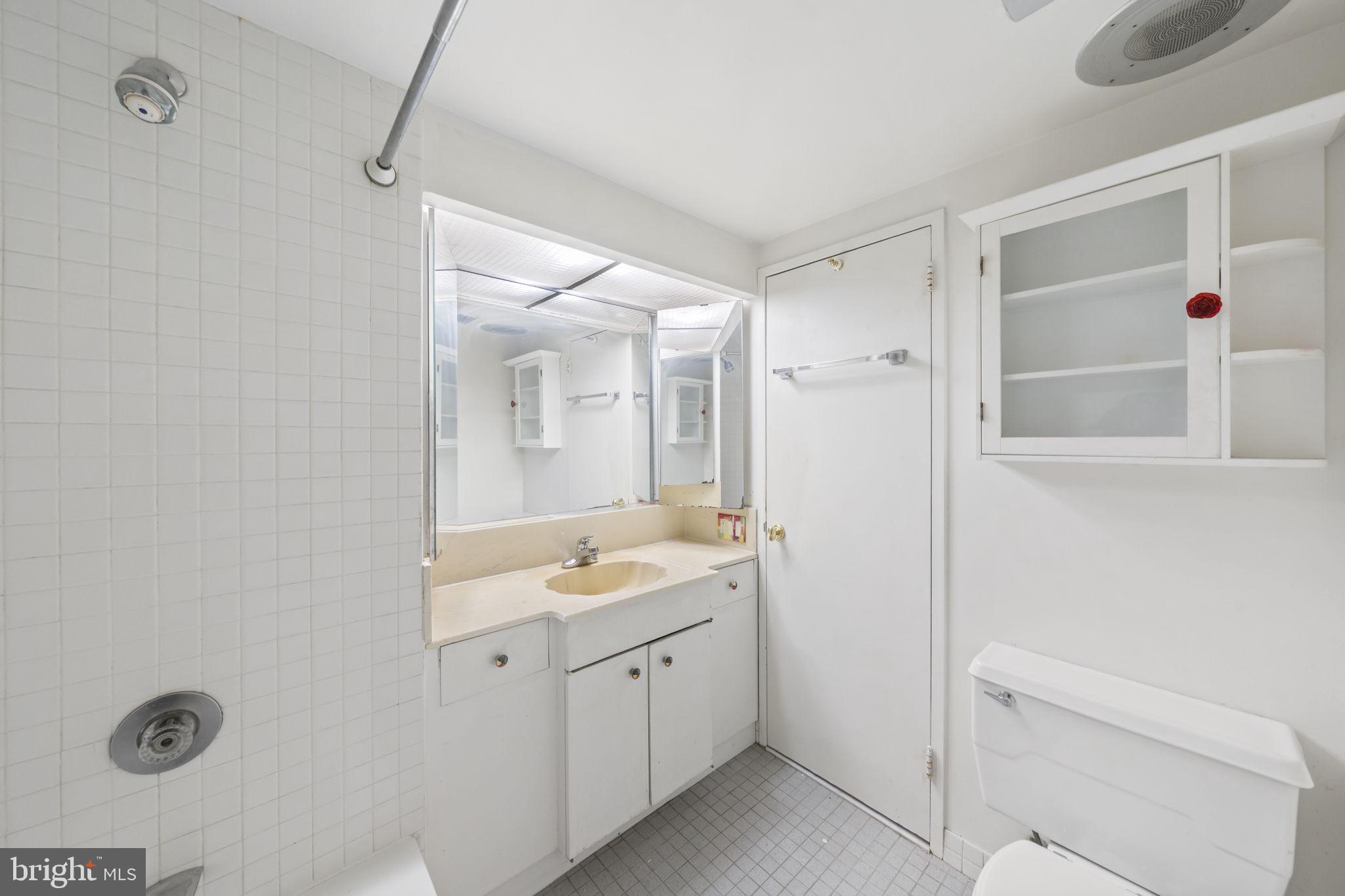 WASHINGTON SQ WEST - Residential