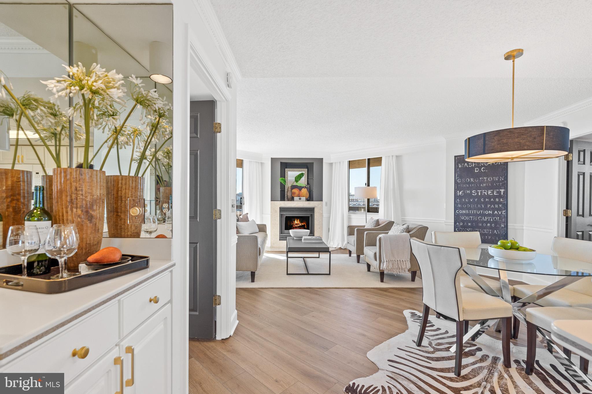 THE WILLIAMSBURG - Residential