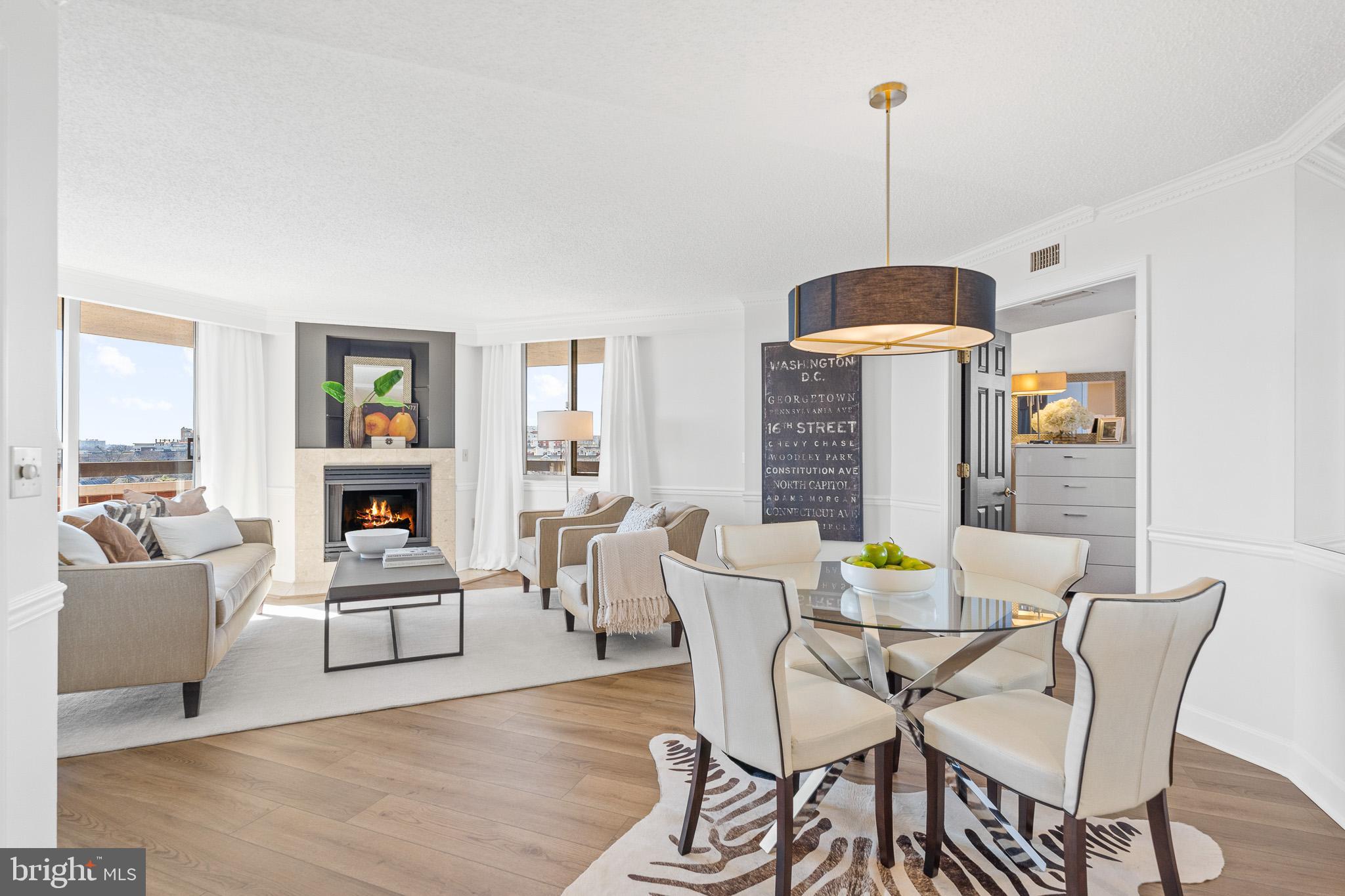 THE WILLIAMSBURG - Residential