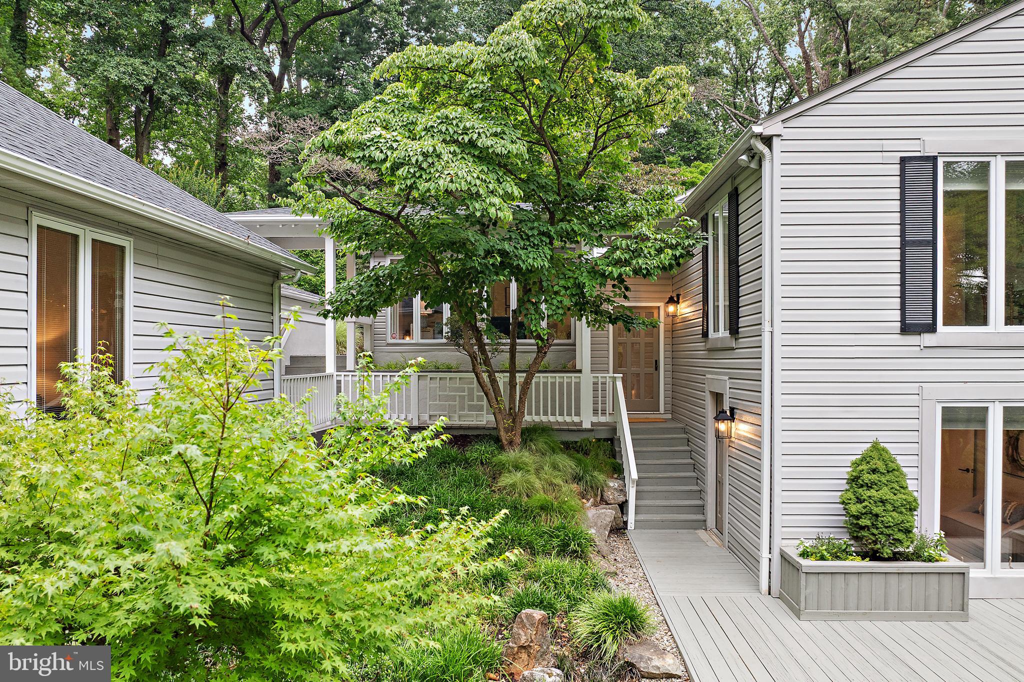GIBSON ISLAND - Residential