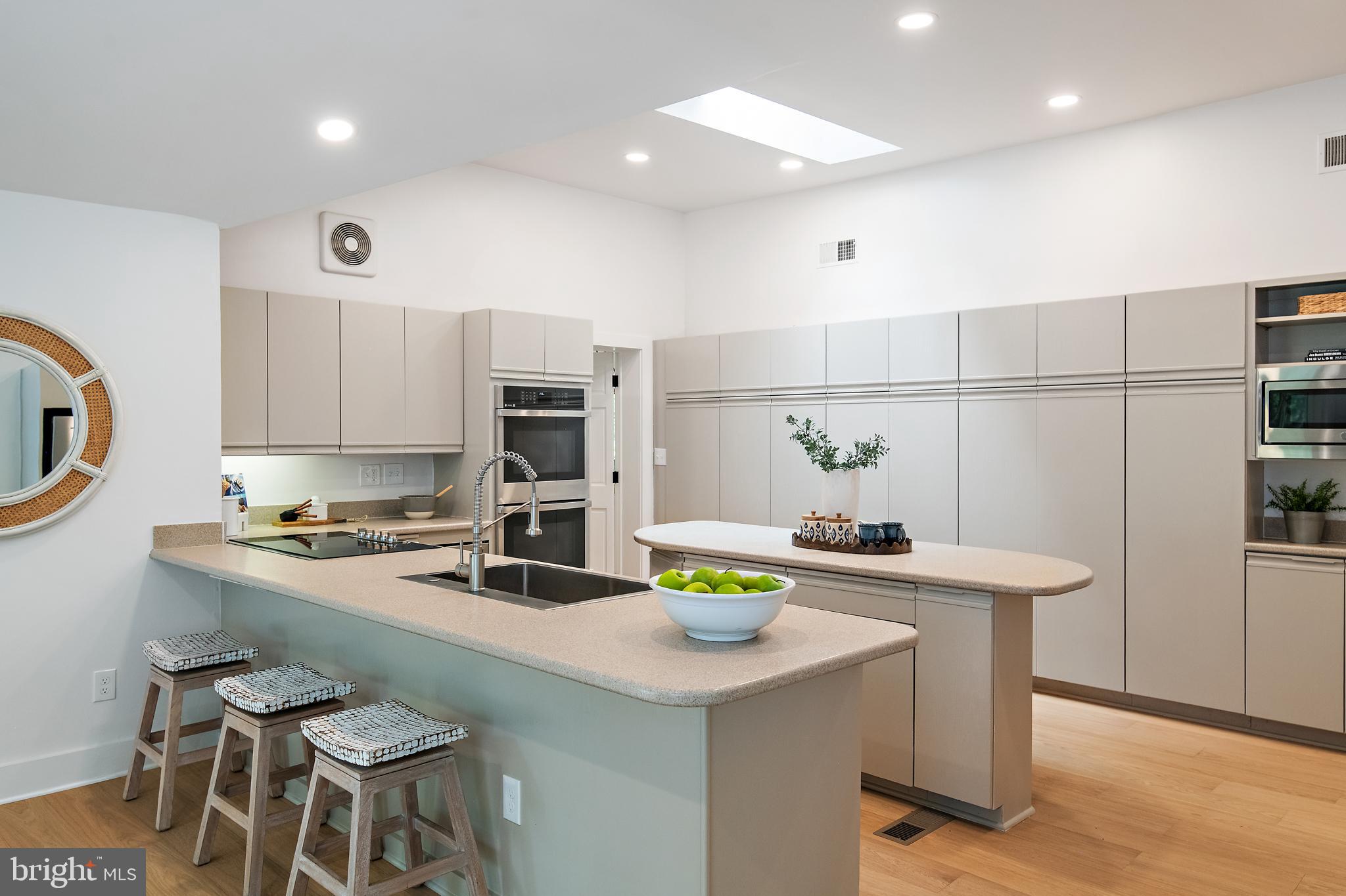 GIBSON ISLAND - Residential