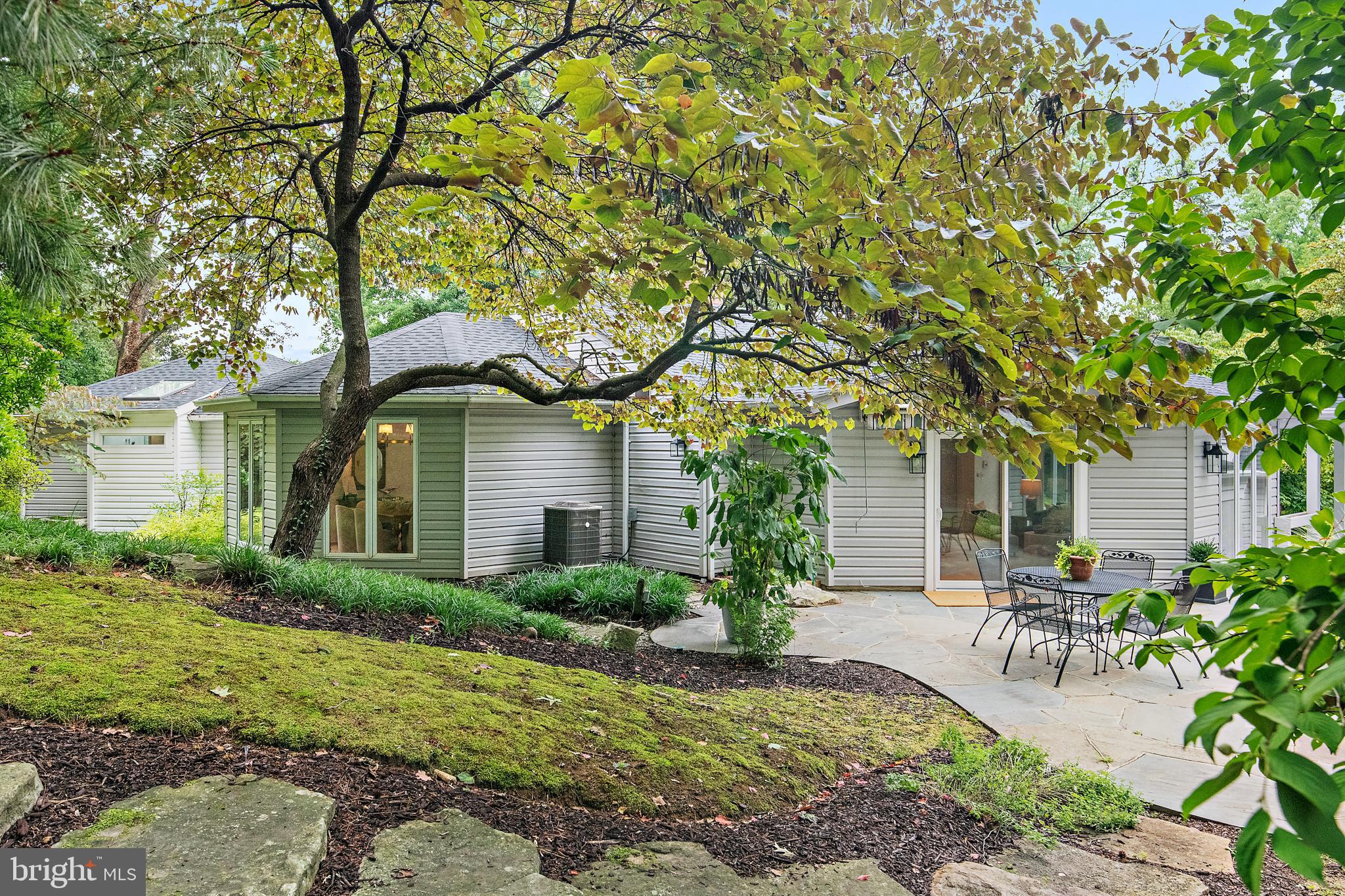 GIBSON ISLAND - Residential