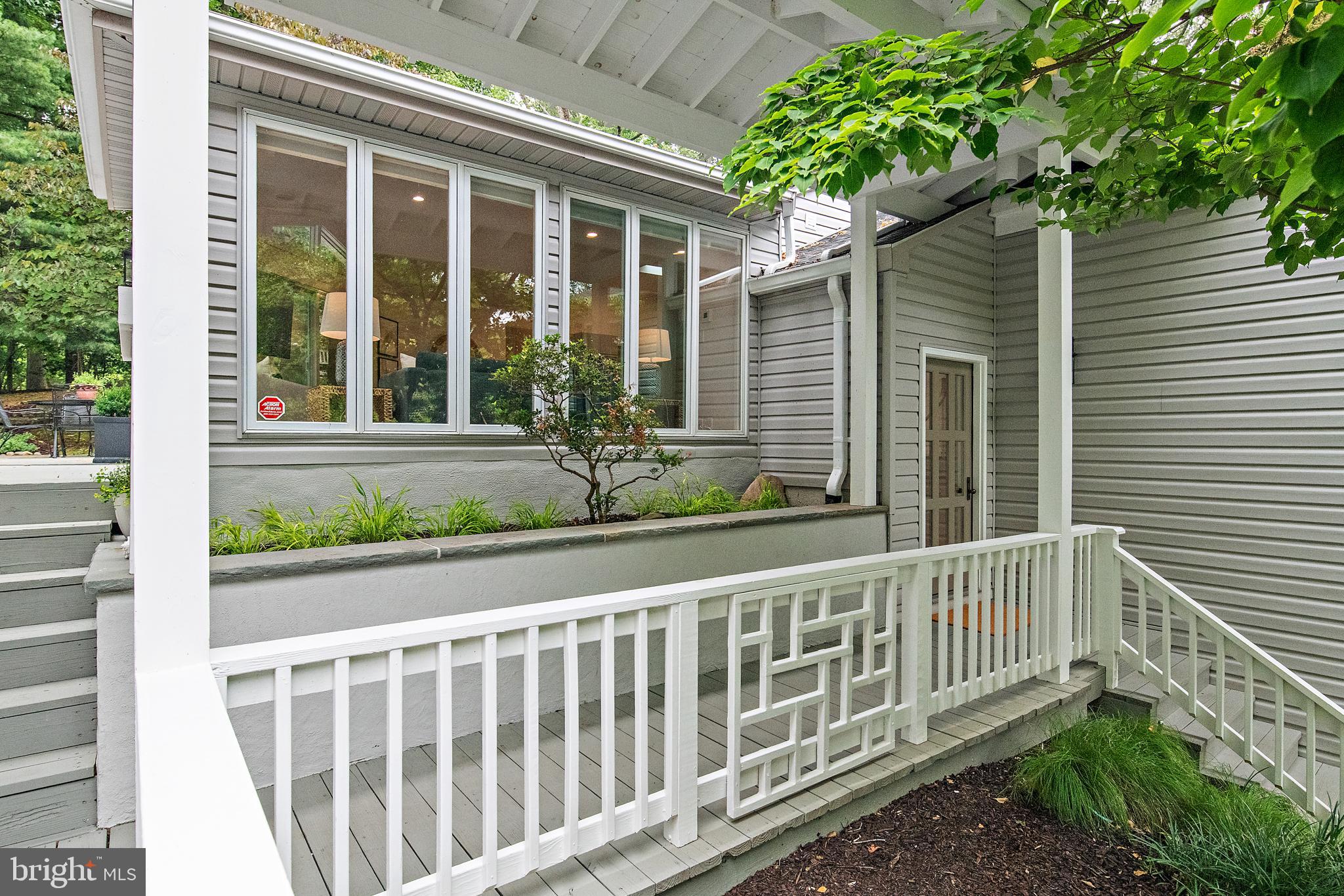 GIBSON ISLAND - Residential