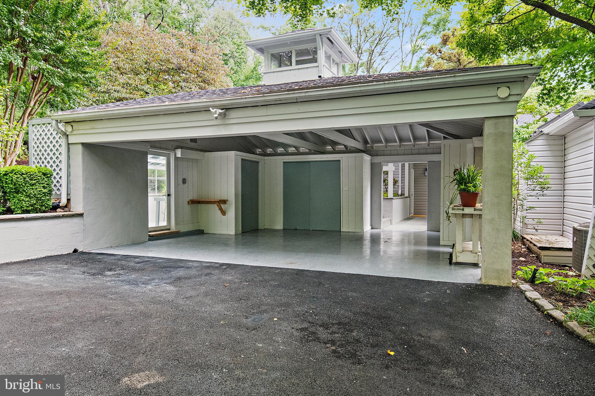 GIBSON ISLAND - Residential