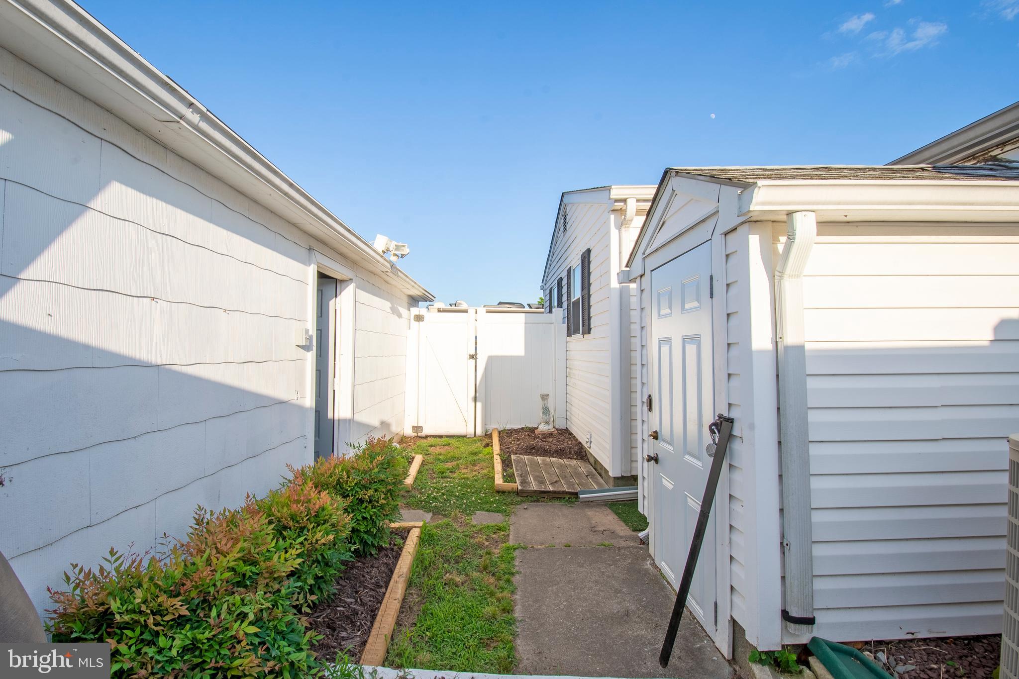ARGOS CORNER - Residential
